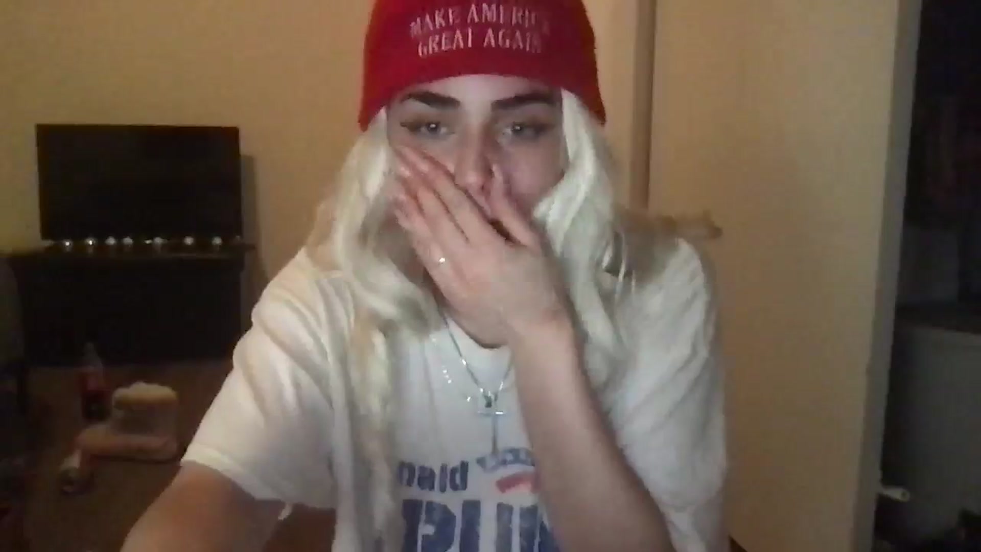 Gallery image thumbnail from angelpuppygrl's myfreecams stream on, 10/30/2024, 15:37 image 14 of 20