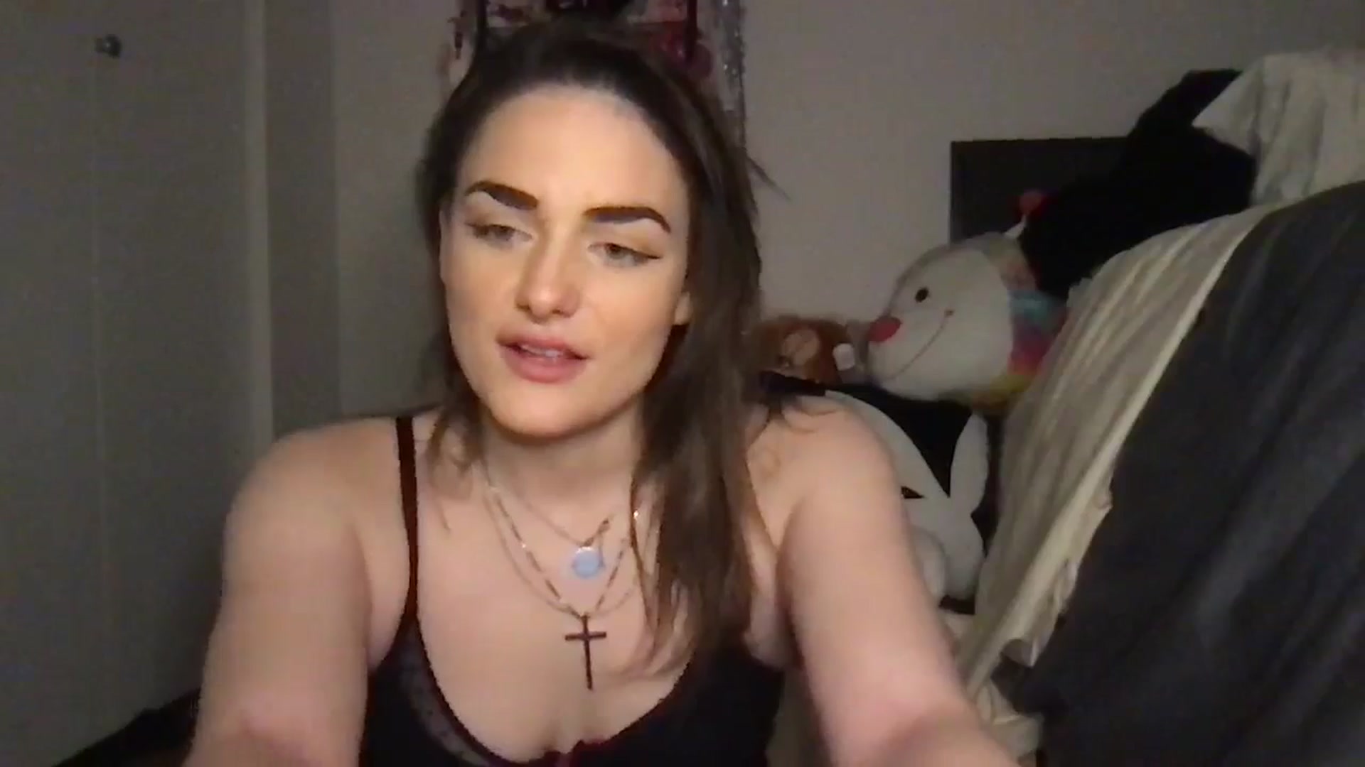 Gallery image thumbnail from angelpuppygrl's myfreecams stream on, 12/22/2024, 14:24 image 7 of 20