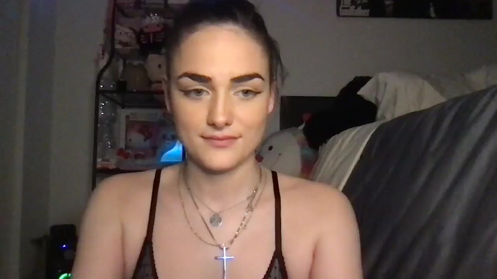 Gallery image thumbnail from angelpuppygrl's myfreecams stream on, 12/22/2024, 14:24 image 3 of 20