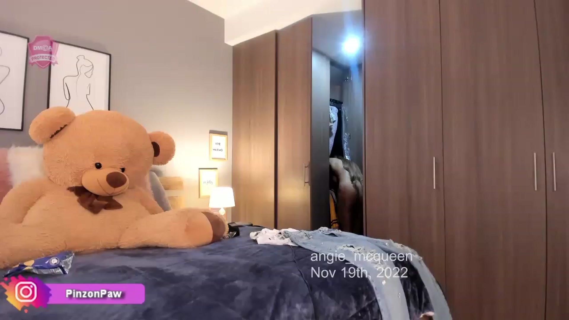 Gallery image thumbnail from angie_mcqueen's myfreecams stream on, 11/19/2022, 21:40 image 20 of 20