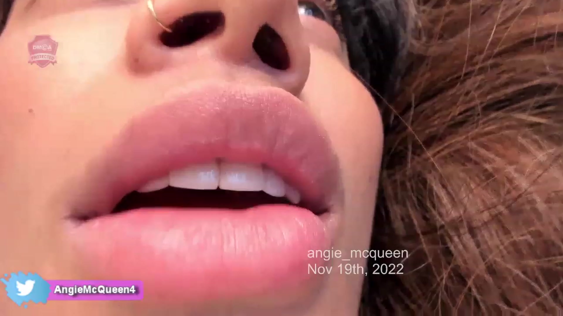 Gallery image thumbnail from angie_mcqueen's myfreecams stream on, 11/19/2022, 21:40 image 4 of 20