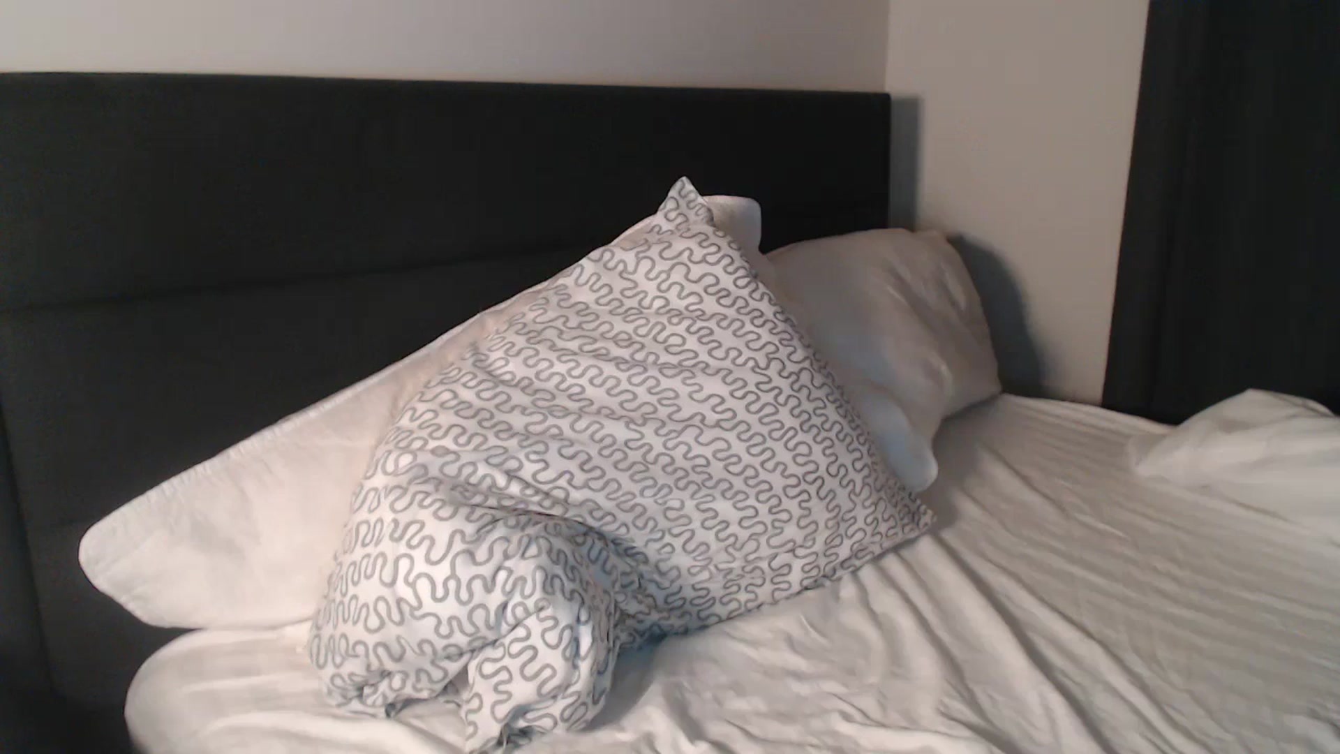 Gallery image thumbnail from annabisoux's myfreecams stream on, 12/12/2025, 24:00 image 9 of 20