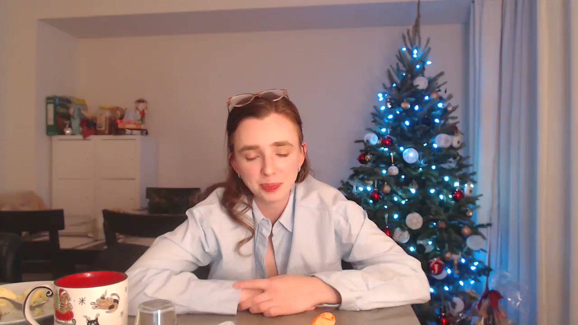 Gallery image thumbnail from annabisoux's myfreecams stream on, 12/15/2025, 01:05 image 17 of 20
