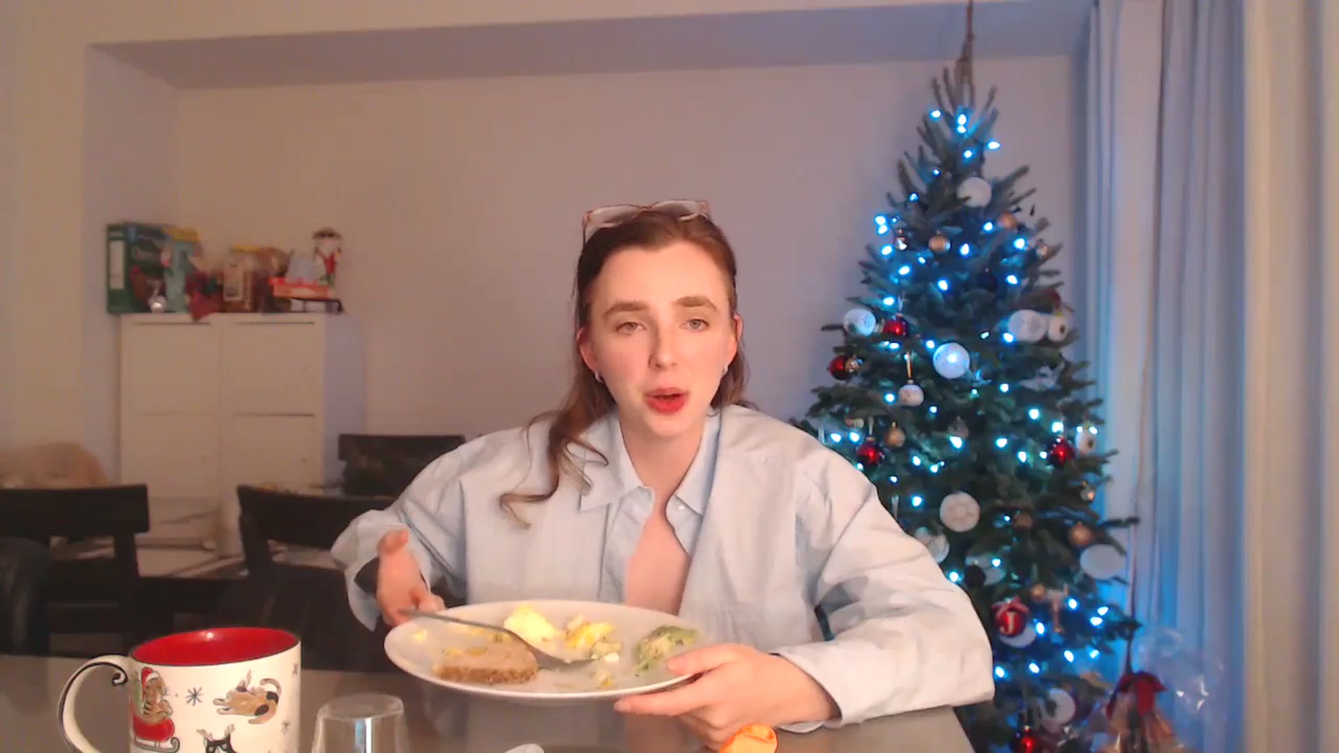 Gallery image thumbnail from annabisoux's myfreecams stream on, 12/15/2025, 01:05 image 16 of 20