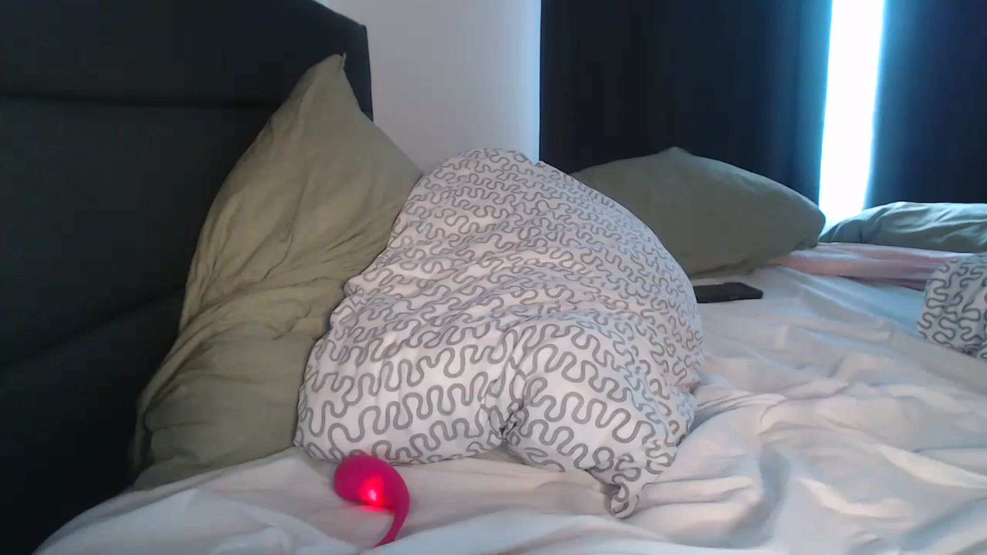 Gallery image thumbnail from annabisoux's myfreecams stream on, 04/20/2026, 23:06 image 6 of 20