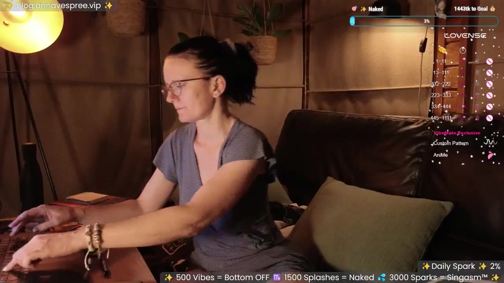 Gallery image thumbnail from annavespree's myfreecams stream on, 08/16/2024, 22:07 image 14 of 20