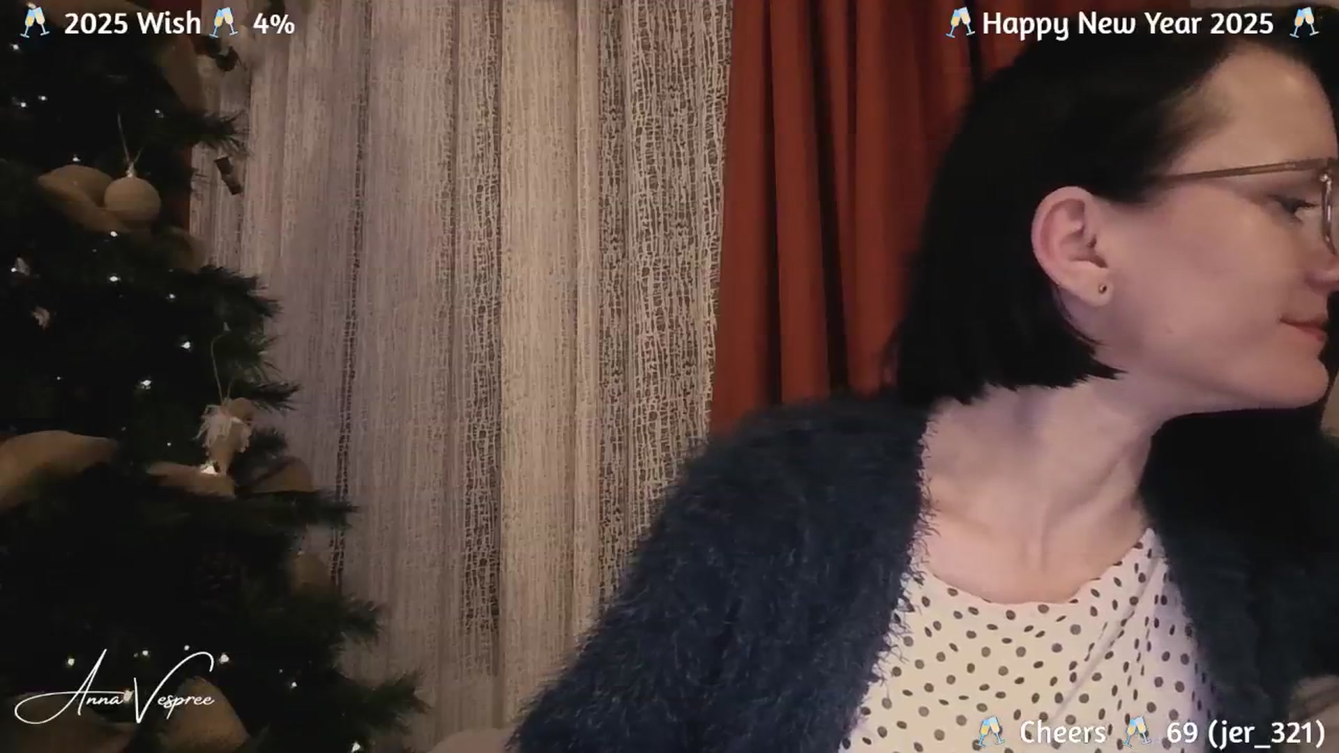 Gallery image thumbnail from annavespree's myfreecams stream on, 12/31/2024, 19:32 image 17 of 20