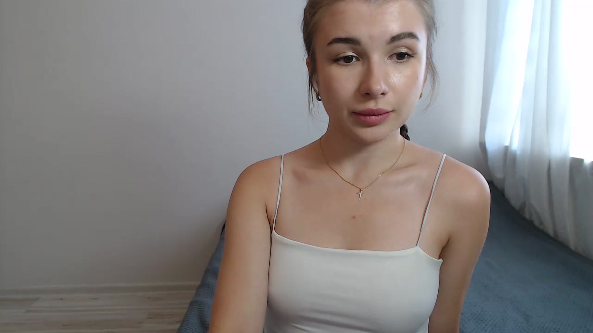 Gallery image thumbnail from anncandy_'s myfreecams stream on, 06/29/2023, 13:00 image 19 of 20