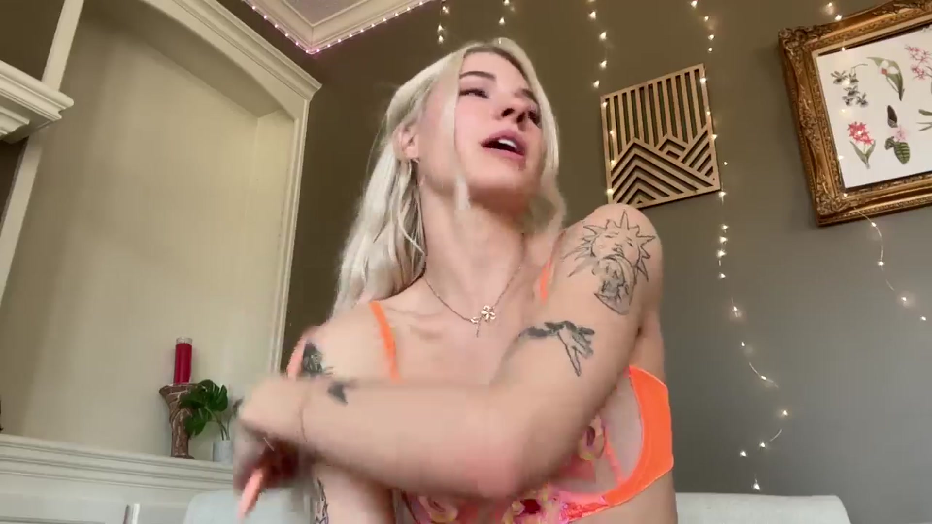 Gallery image thumbnail from annieangel18's myfreecams stream on, 03/05/2025, 20:30 image 11 of 20