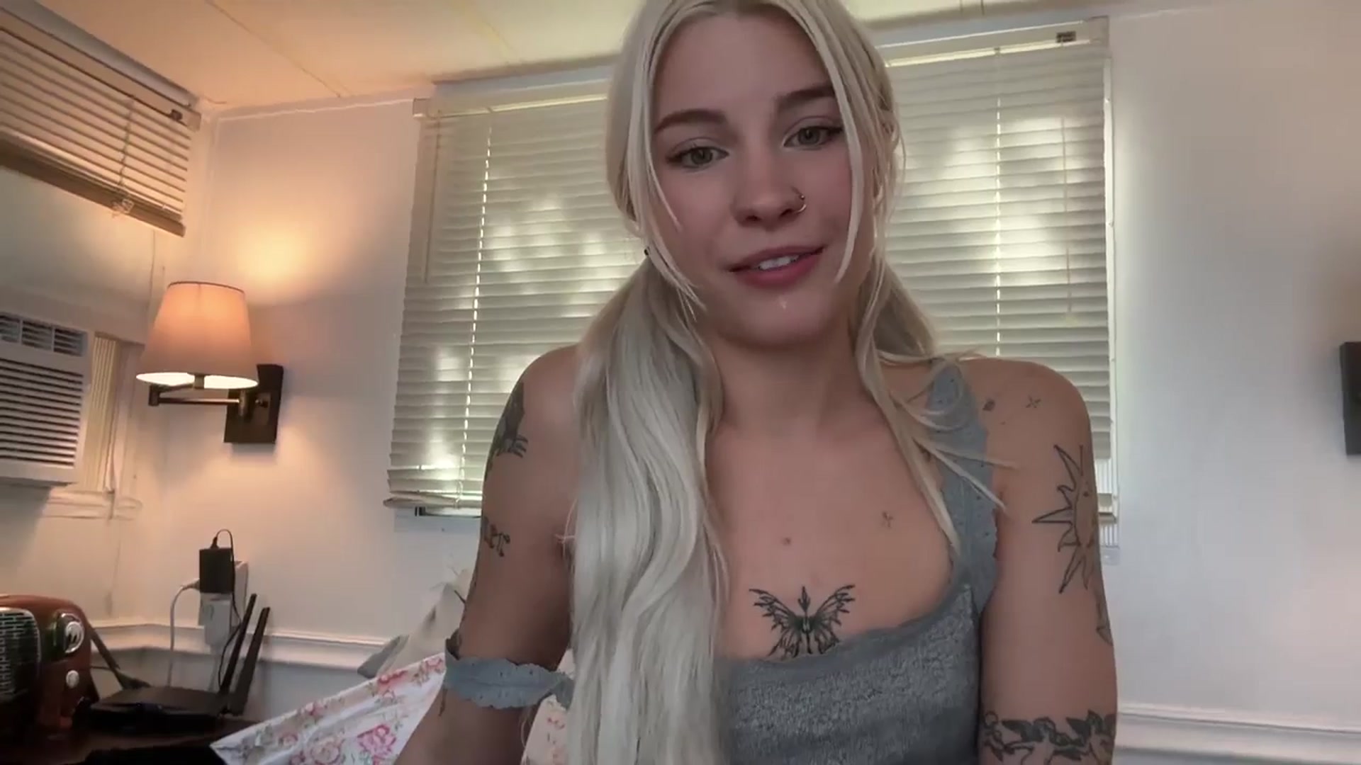 Gallery image thumbnail from annieangel18's myfreecams stream on, 08/14/2025, 20:44 image 12 of 20