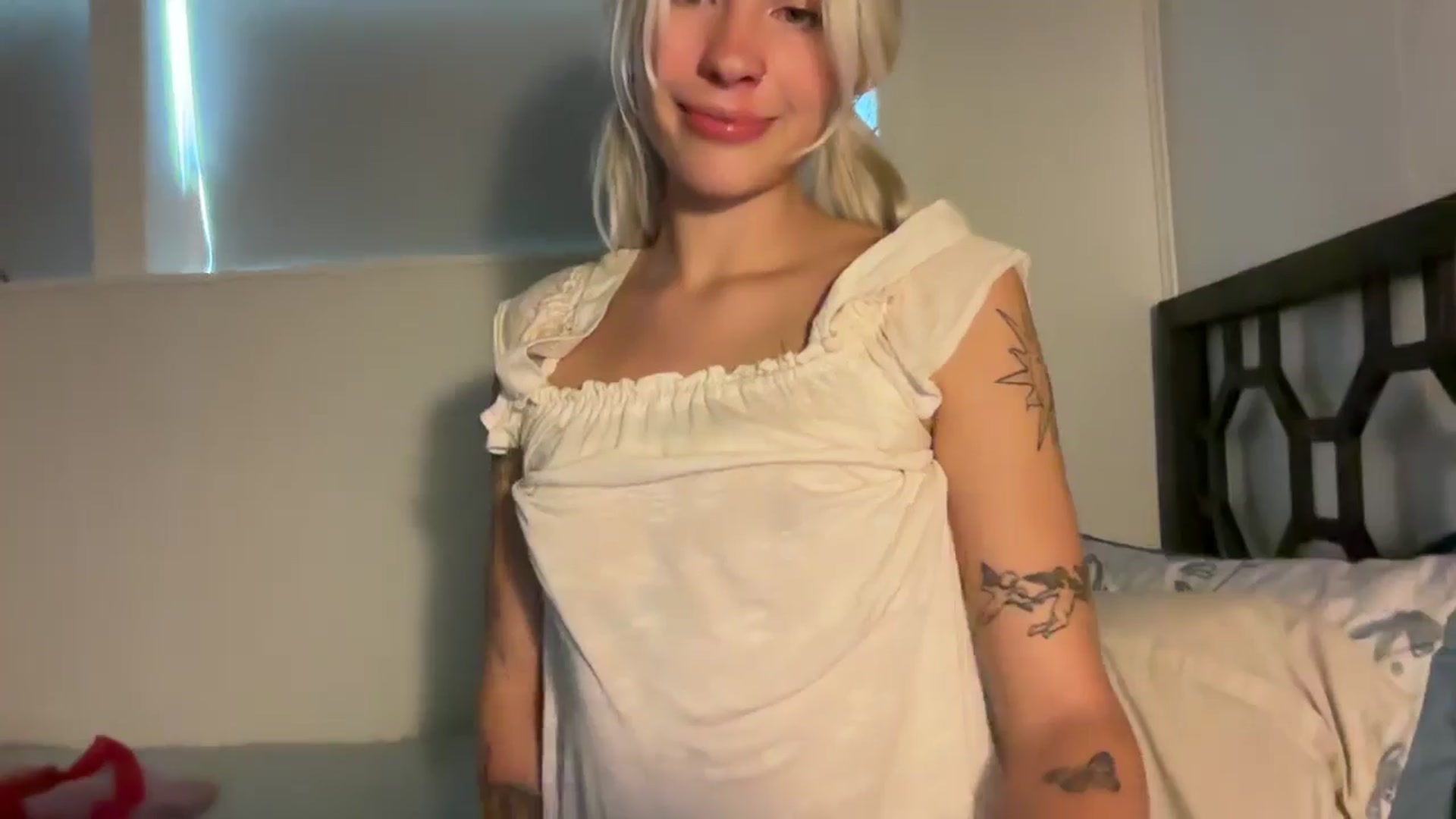Gallery image thumbnail from annieangel18's myfreecams stream on, 09/11/2025, 21:46 image 9 of 20