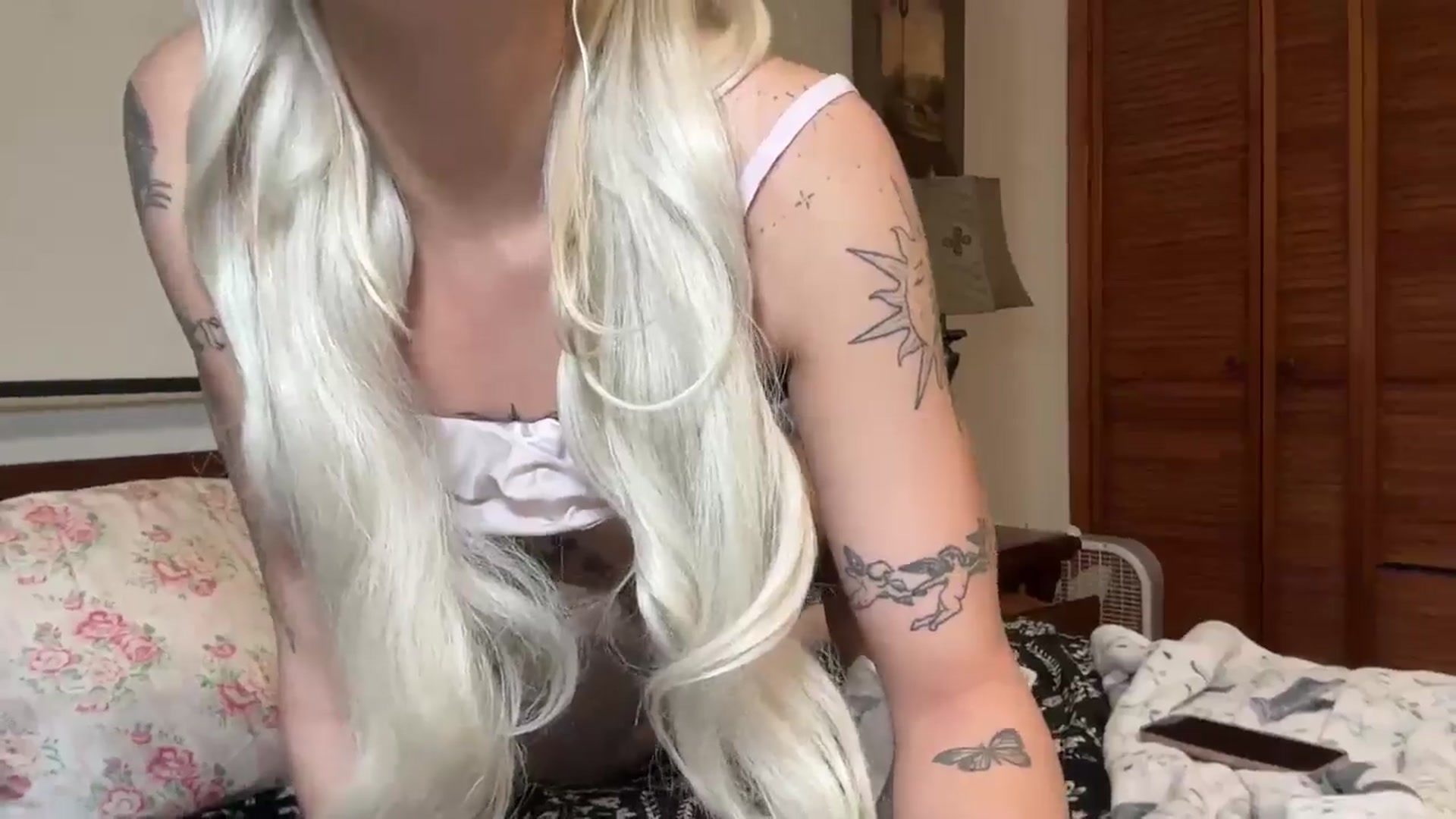 Gallery image thumbnail from annieangel18's myfreecams stream on, 11/14/2025, 23:27 image 10 of 20