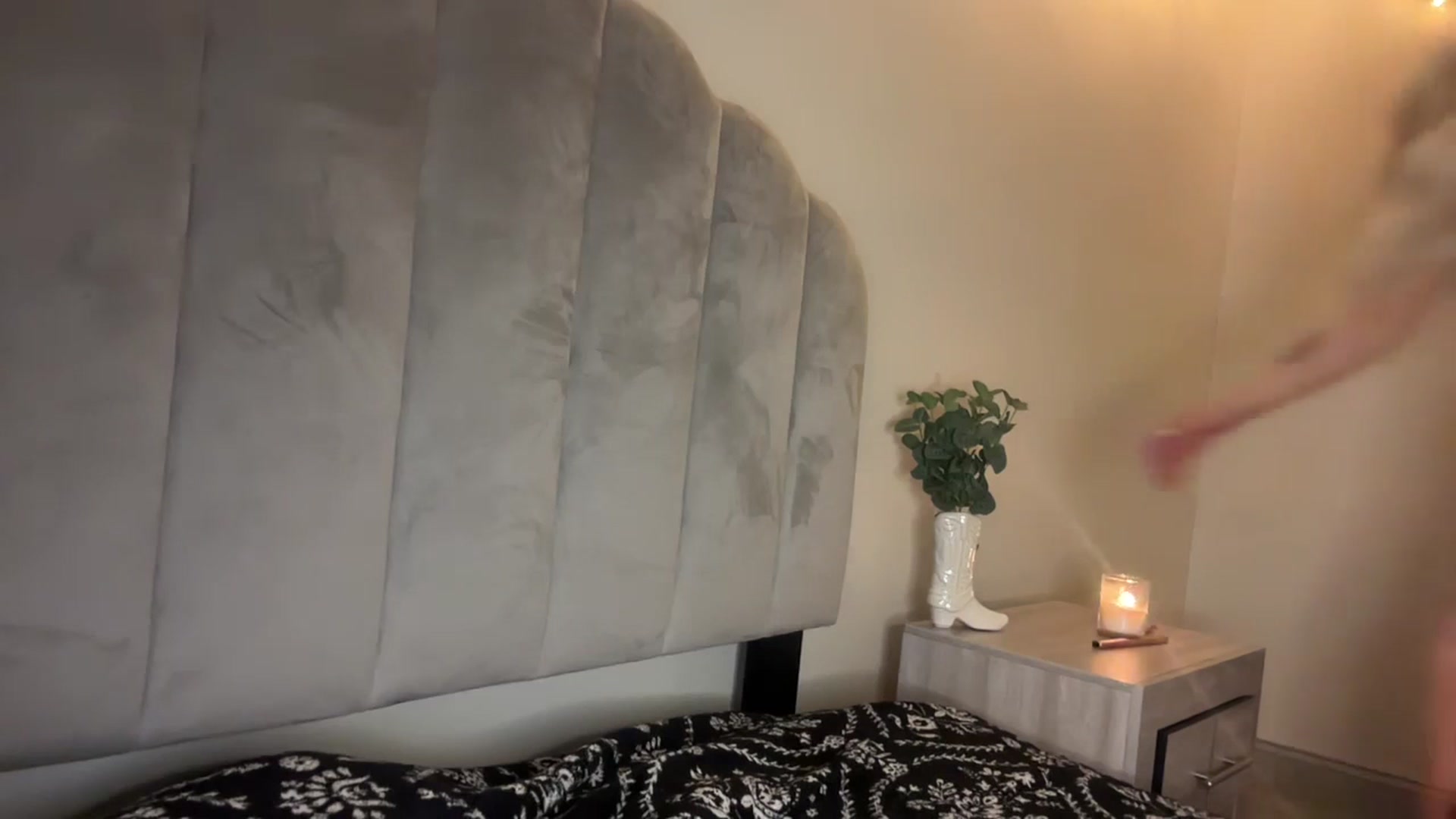 Gallery image thumbnail from annieangel18's myfreecams stream on, 01/04/2026, 06:30 image 8 of 20