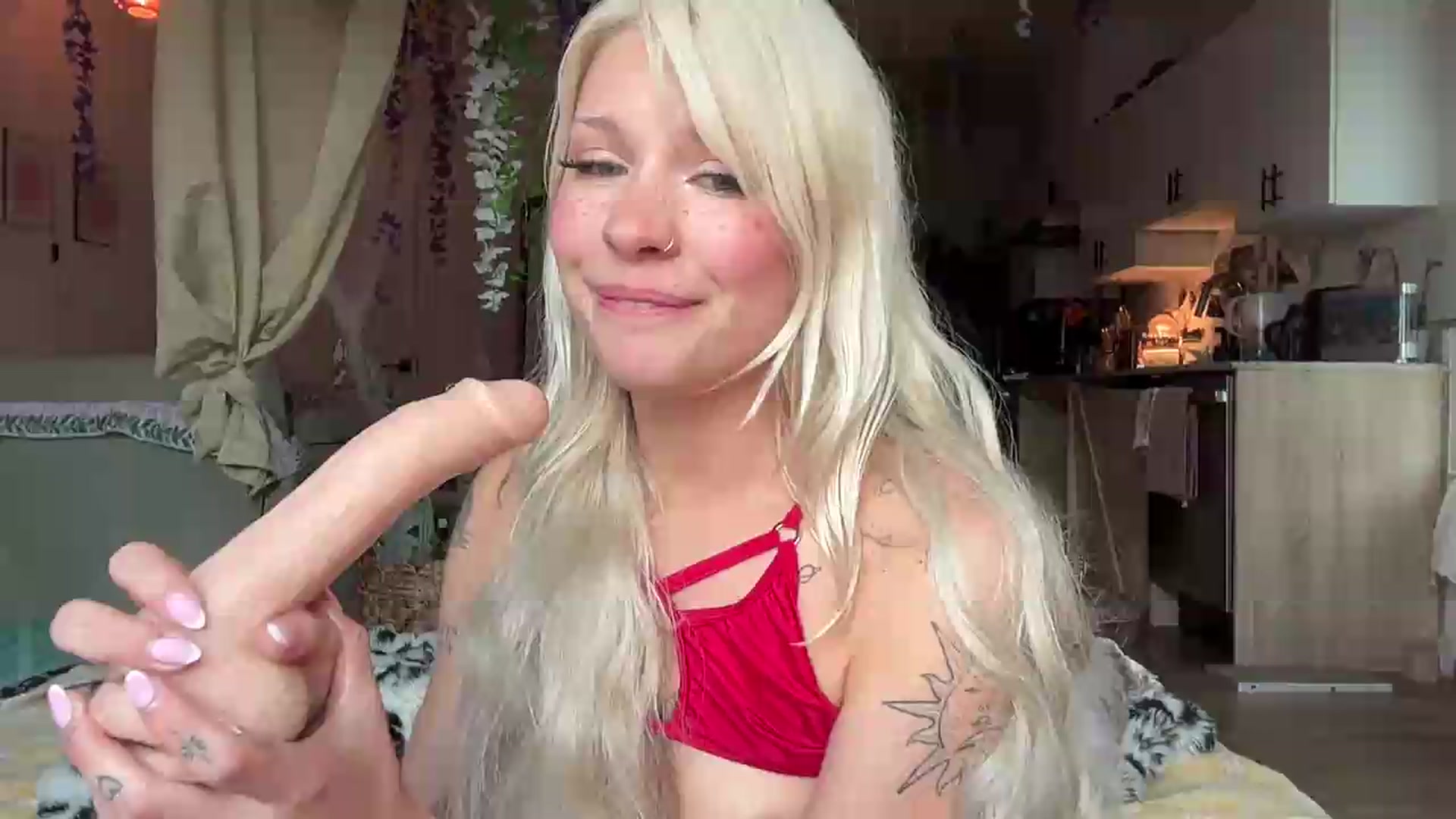 Gallery image thumbnail from annieangel18's myfreecams stream on, 07/17/2026, 24:09 image 12 of 20