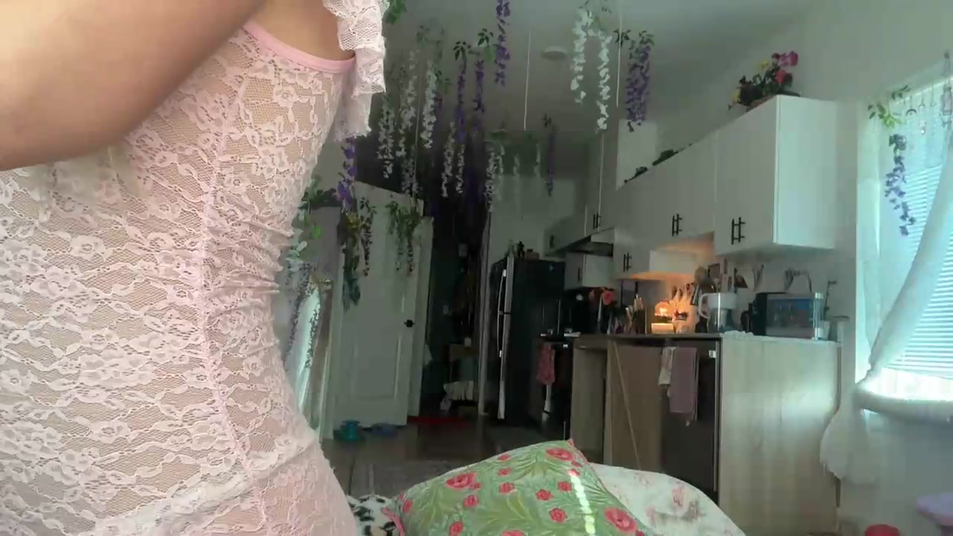 Gallery image thumbnail from annieangel18's myfreecams stream on, 07/17/2026, 23:13 image 7 of 20