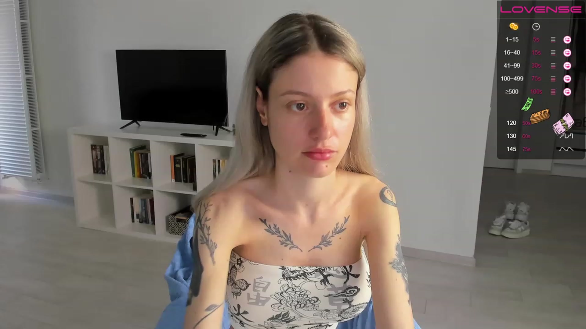 Gallery image thumbnail from annisefoxy's myfreecams stream on, 06/27/2023, 10:07 image 6 of 20