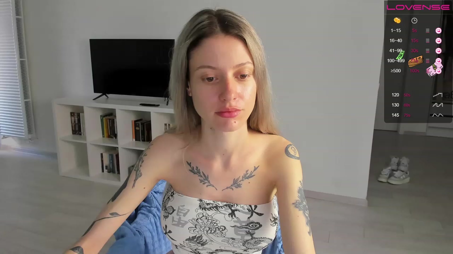 Gallery image thumbnail from annisefoxy's myfreecams stream on, 06/27/2023, 10:07 image 14 of 20