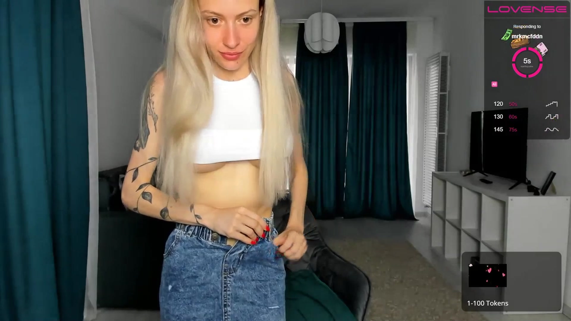 Gallery image thumbnail from annisefoxy's myfreecams stream on, 07/07/2023, 14:05 image 14 of 20