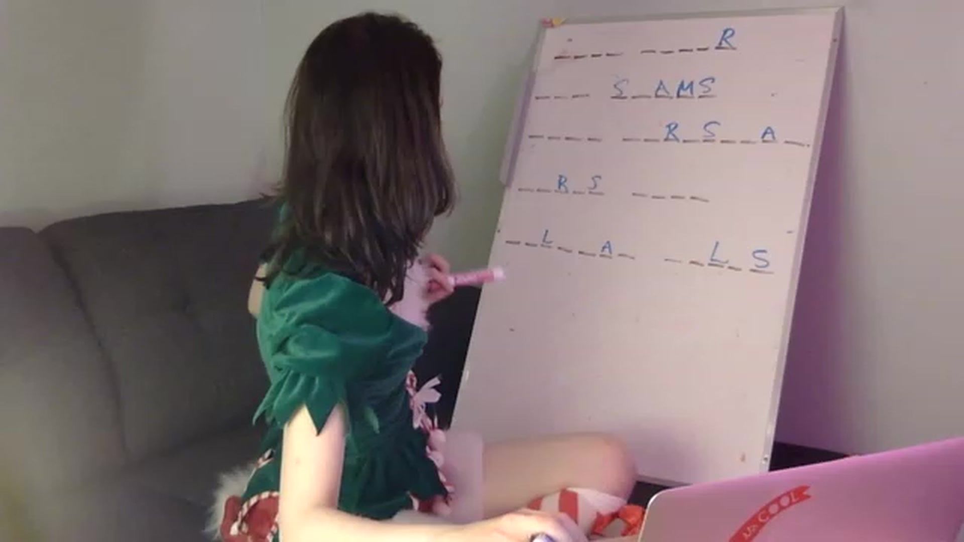 Gallery image thumbnail from antidreamgirl's myfreecams stream on, 12/04/2022, 07:27 image 17 of 20