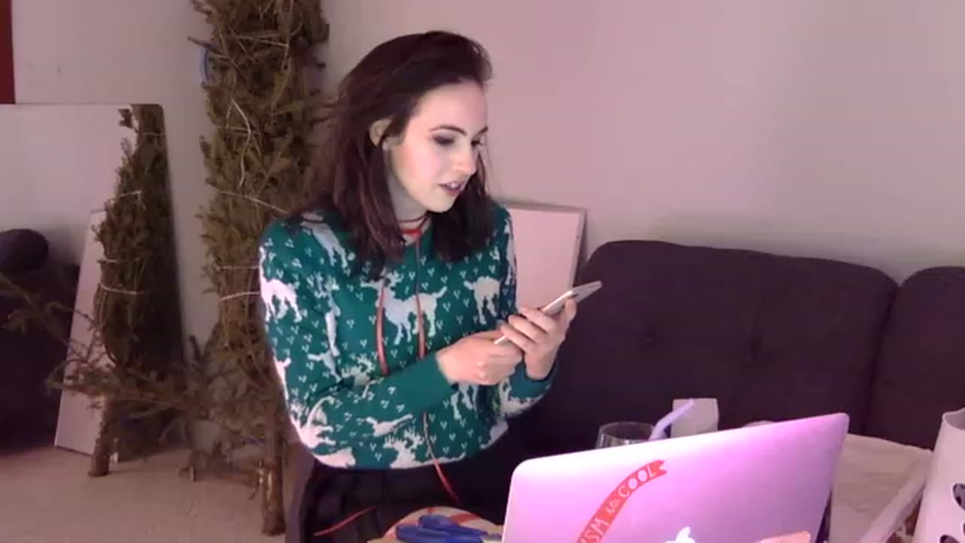 Gallery image thumbnail from antidreamgirl's myfreecams stream on, 12/23/2022, 10:16 image 13 of 20