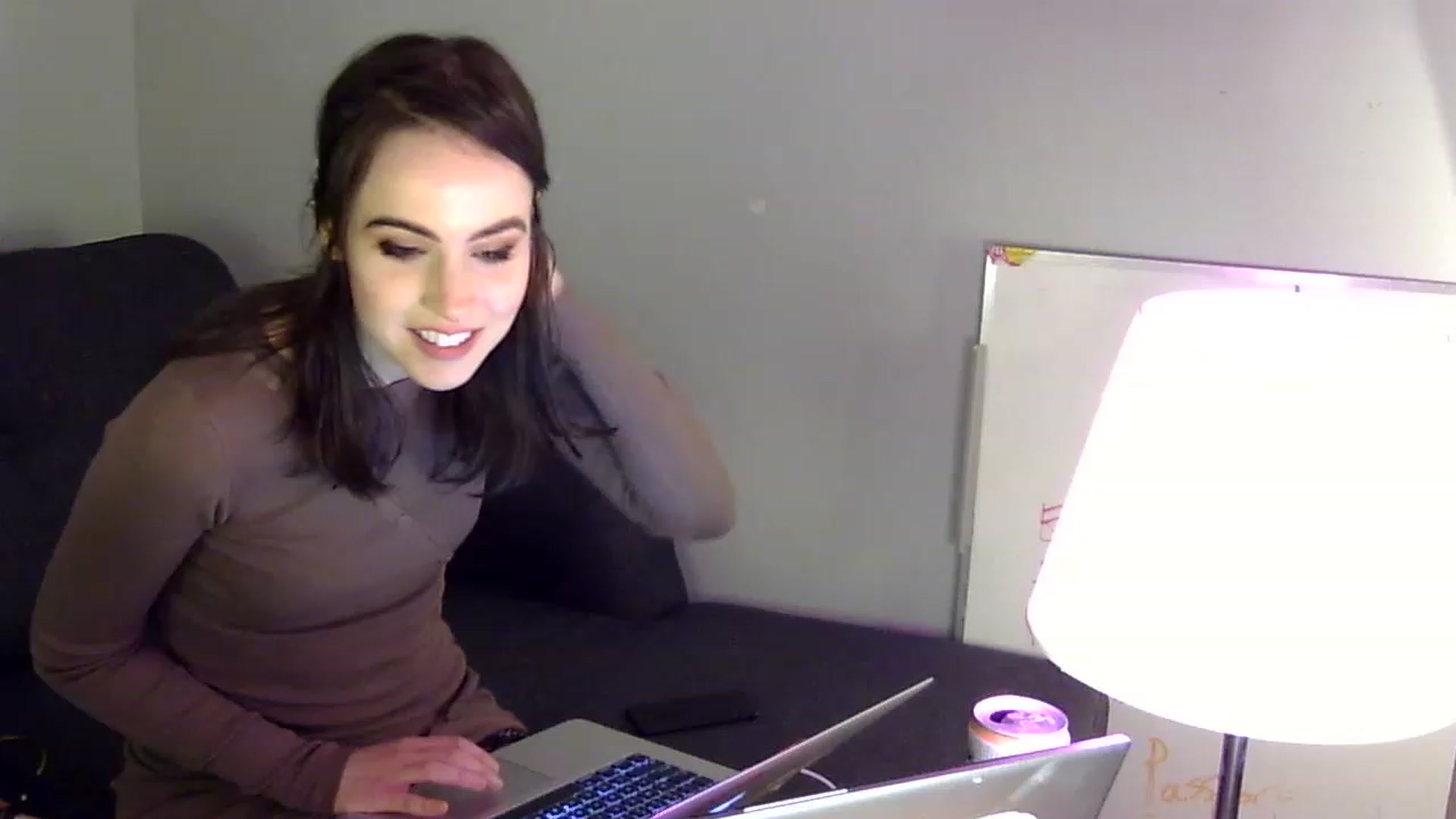 Gallery image thumbnail from antidreamgirl's myfreecams stream on, 02/15/2023, 07:06 image 4 of 20