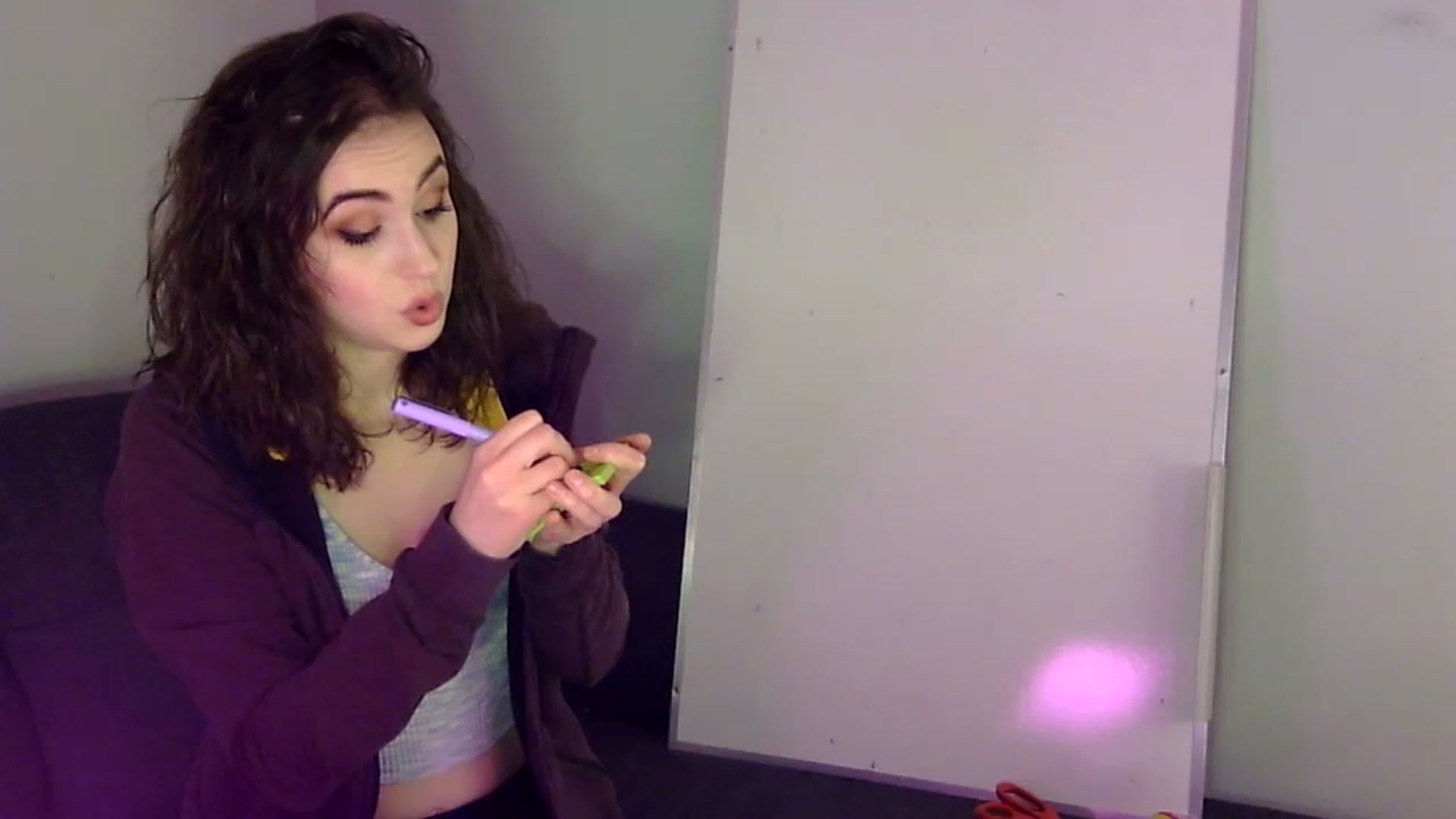Gallery image thumbnail from antidreamgirl's myfreecams stream on, 02/26/2023, 09:35 image 8 of 20