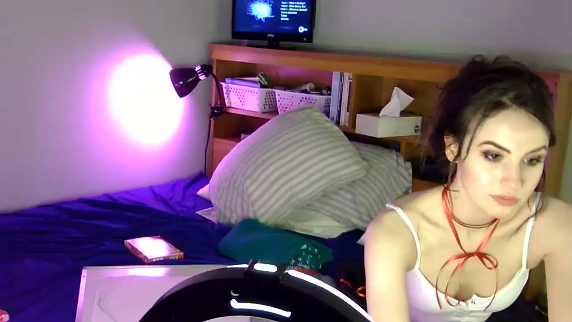 Gallery image thumbnail from antidreamgirl's myfreecams stream on, 03/27/2023, 11:39 image 17 of 20