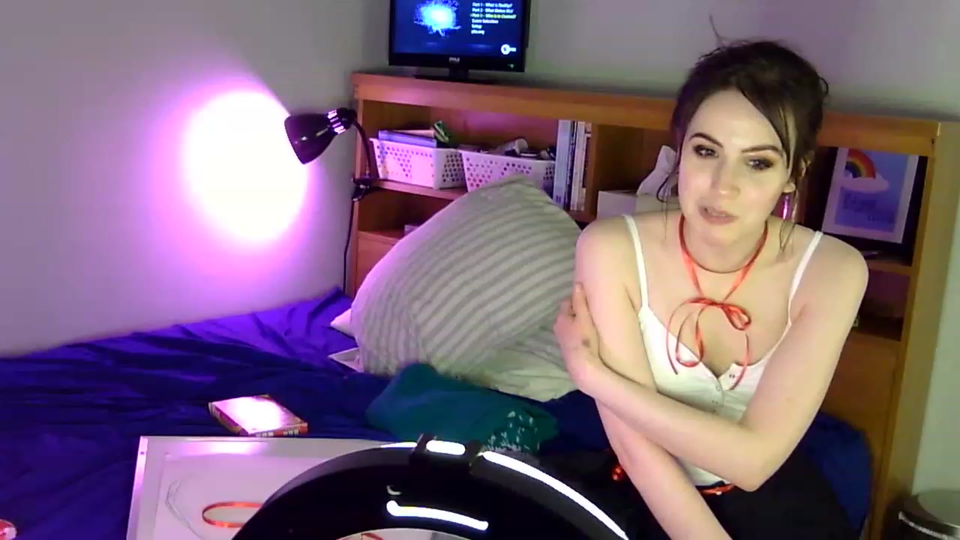 Gallery image thumbnail from antidreamgirl's myfreecams stream on, 03/27/2023, 11:39 image 15 of 20
