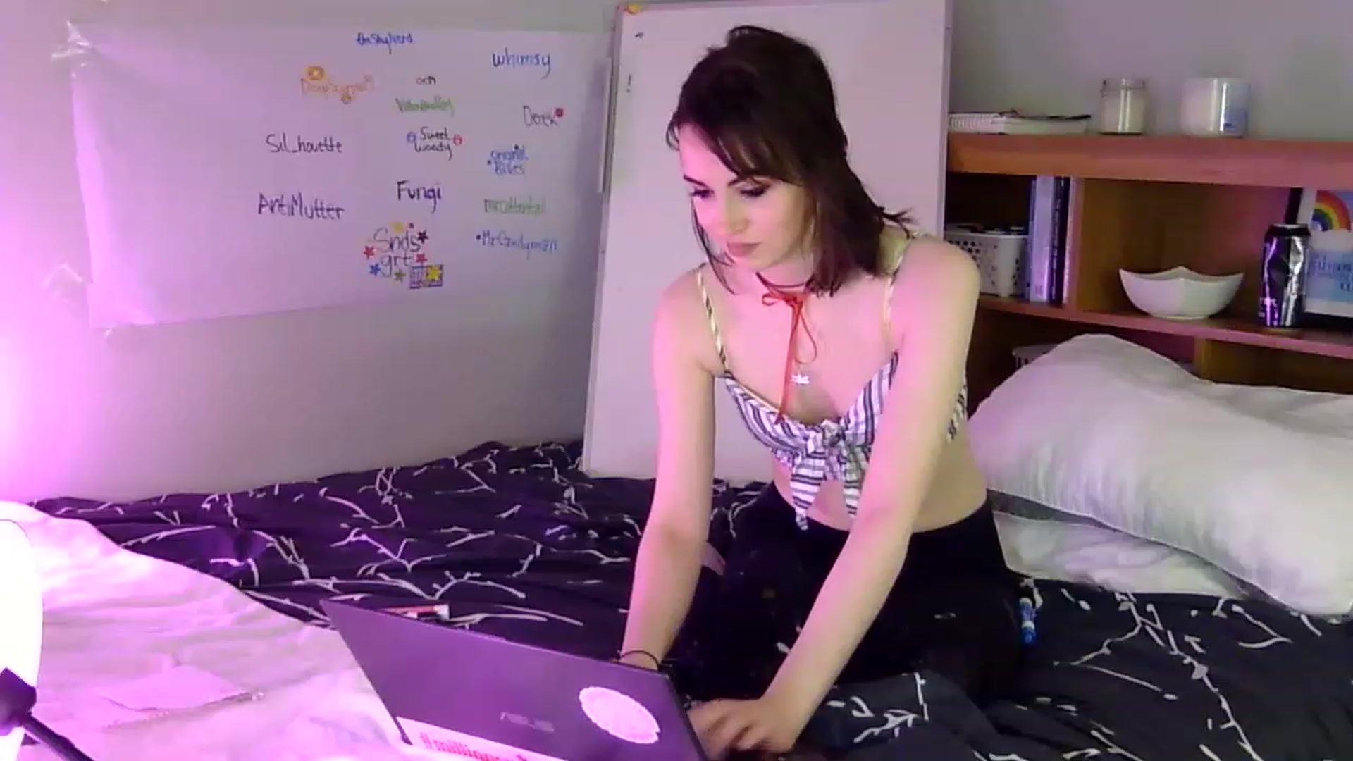 Gallery image thumbnail from antidreamgirl's myfreecams stream on, 06/10/2023, 08:26 image 6 of 20