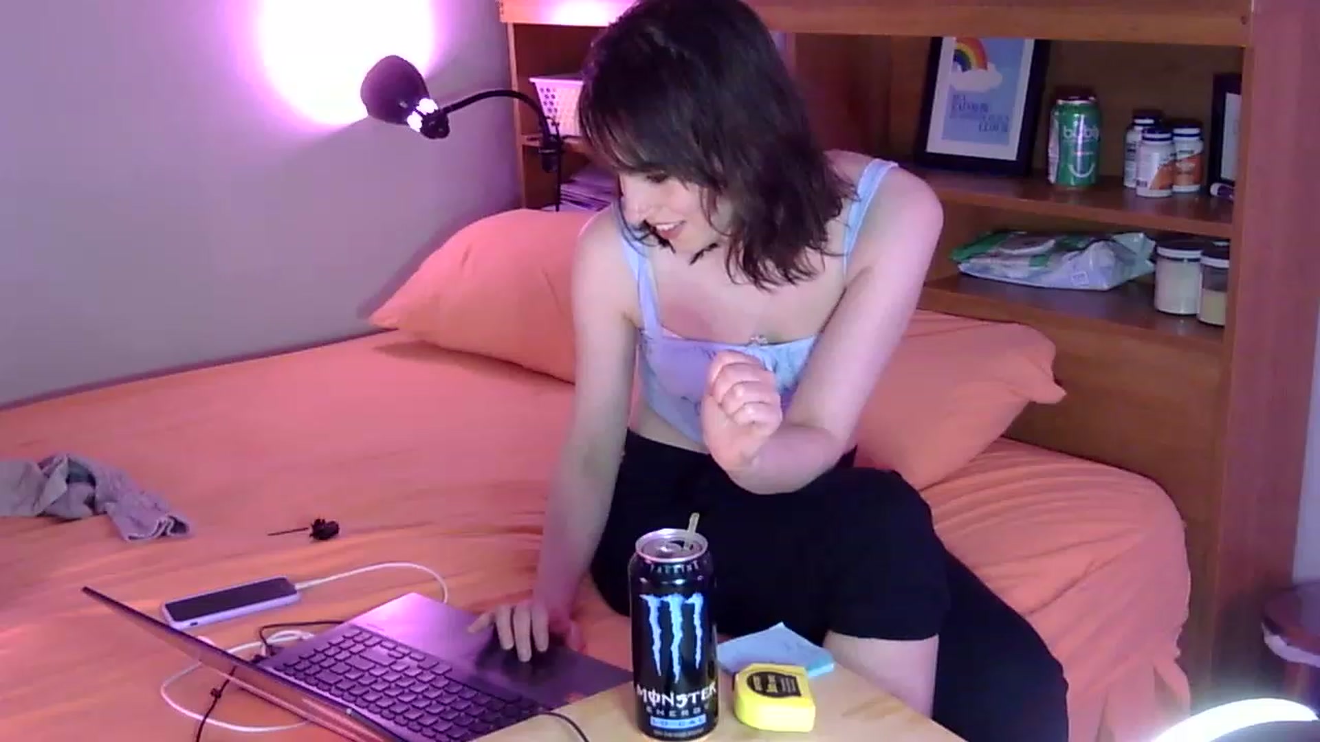 Gallery image thumbnail from antidreamgirl's myfreecams stream on, 08/21/2023, 07:48 image 10 of 20
