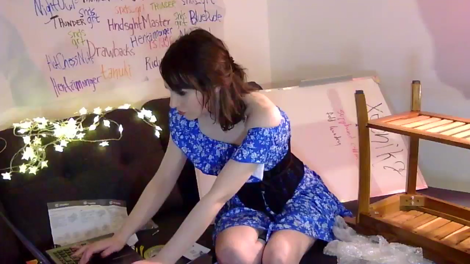 Gallery image thumbnail from antidreamgirl's myfreecams stream on, 11/09/2023, 11:17 image 10 of 20