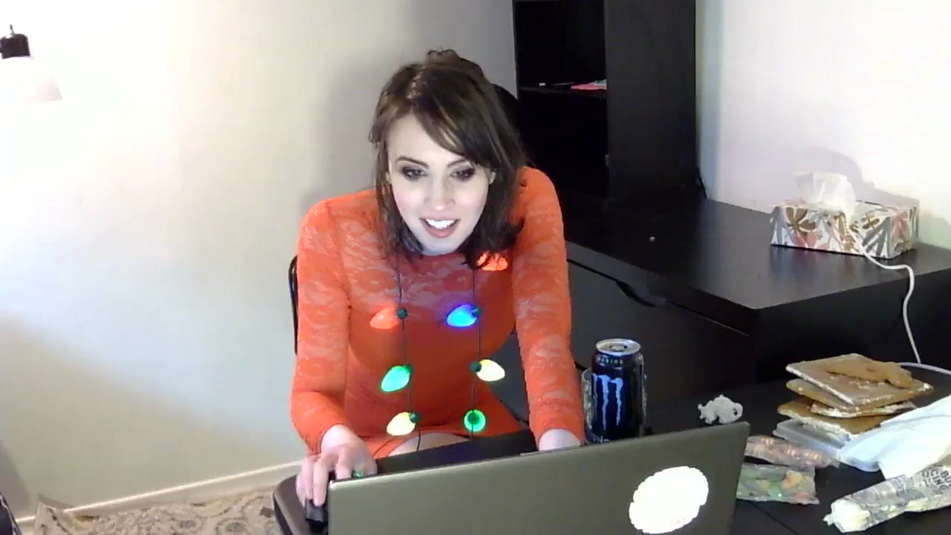 Gallery image thumbnail from antidreamgirl's myfreecams stream on, 12/25/2023, 19:25 image 9 of 20