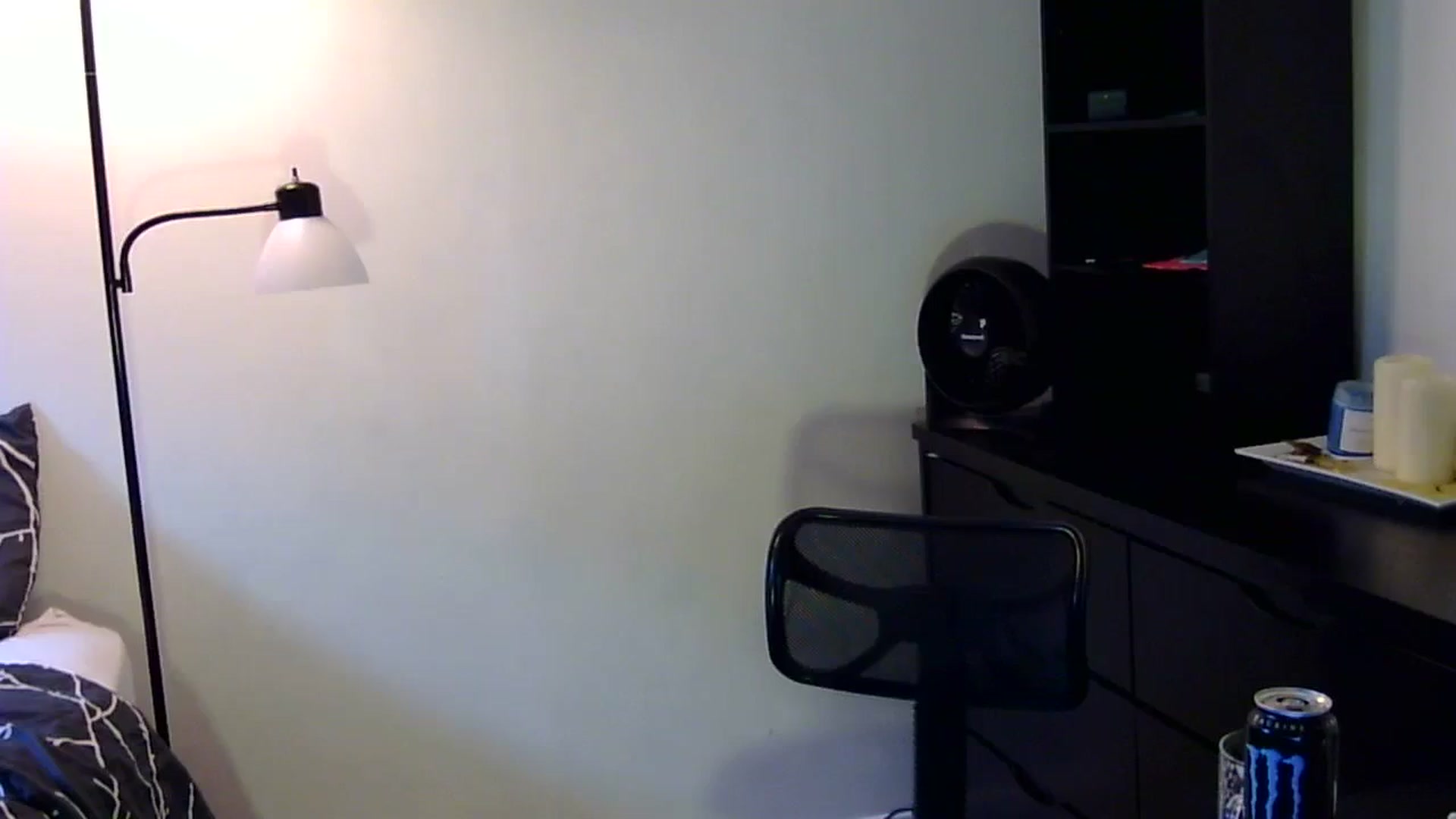 Gallery image thumbnail from antidreamgirl's myfreecams stream on, 12/25/2023, 19:25 image 8 of 20