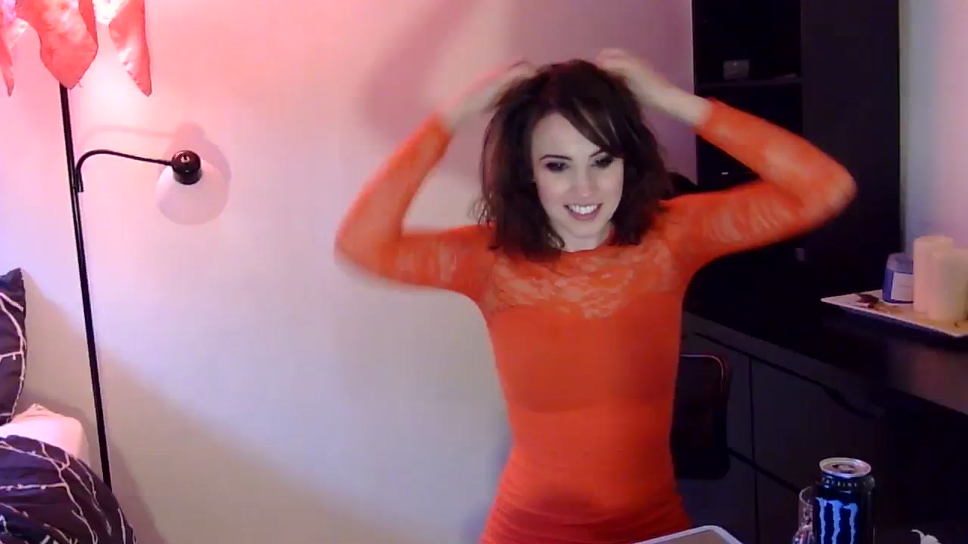 Gallery image thumbnail from antidreamgirl's myfreecams stream on, 12/25/2023, 19:25 image 6 of 20