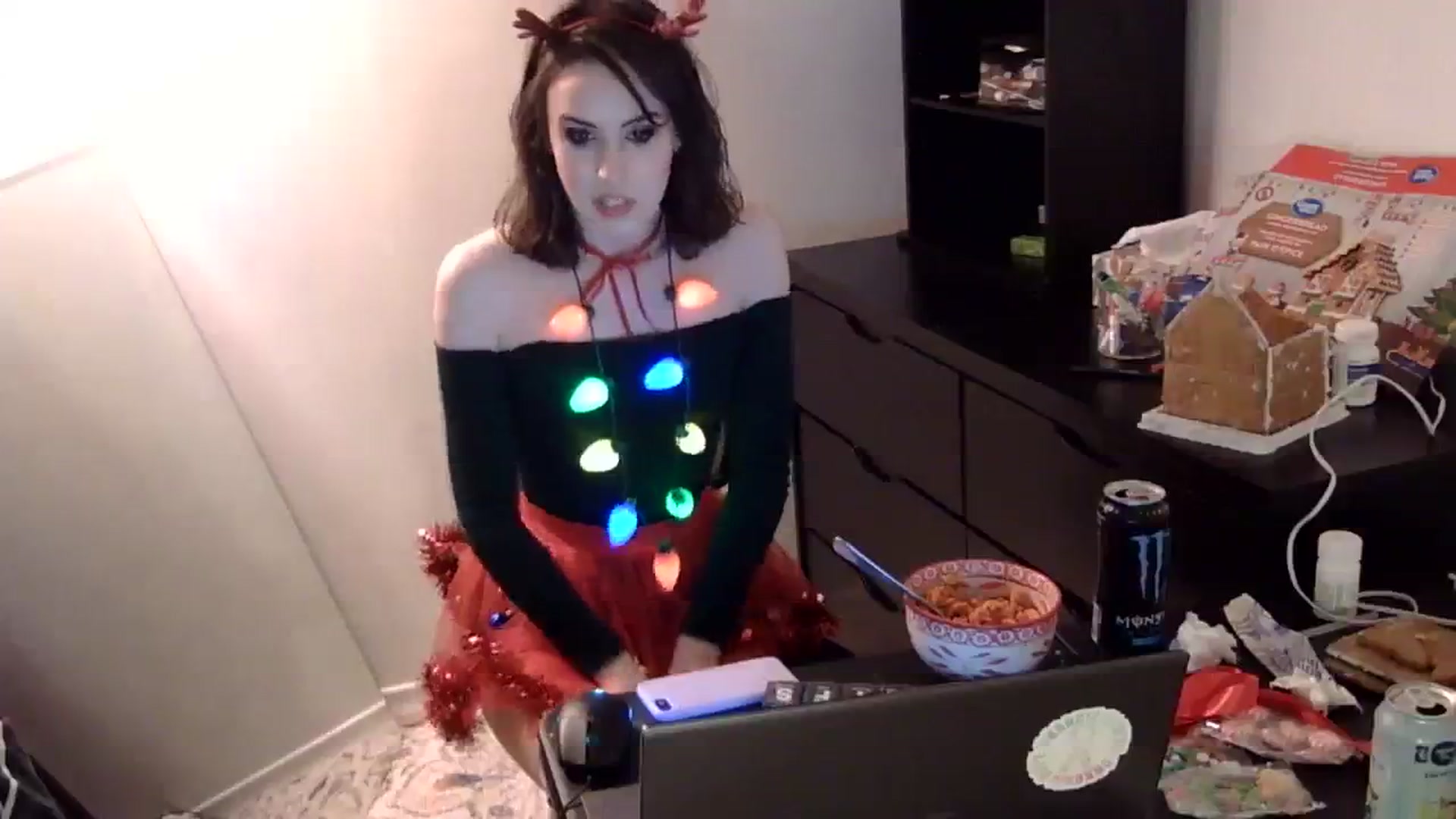 Gallery image thumbnail from antidreamgirl's myfreecams stream on, 12/26/2023, 01:47 image 5 of 20