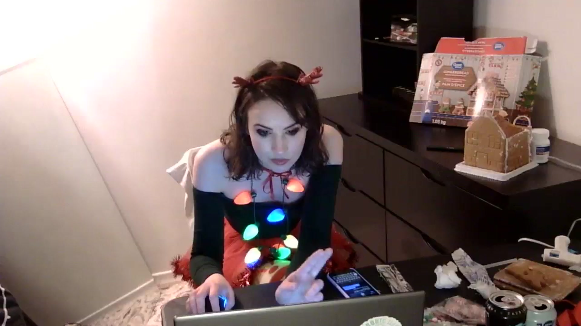 Gallery image thumbnail from antidreamgirl's myfreecams stream on, 12/26/2023, 01:47 image 10 of 20