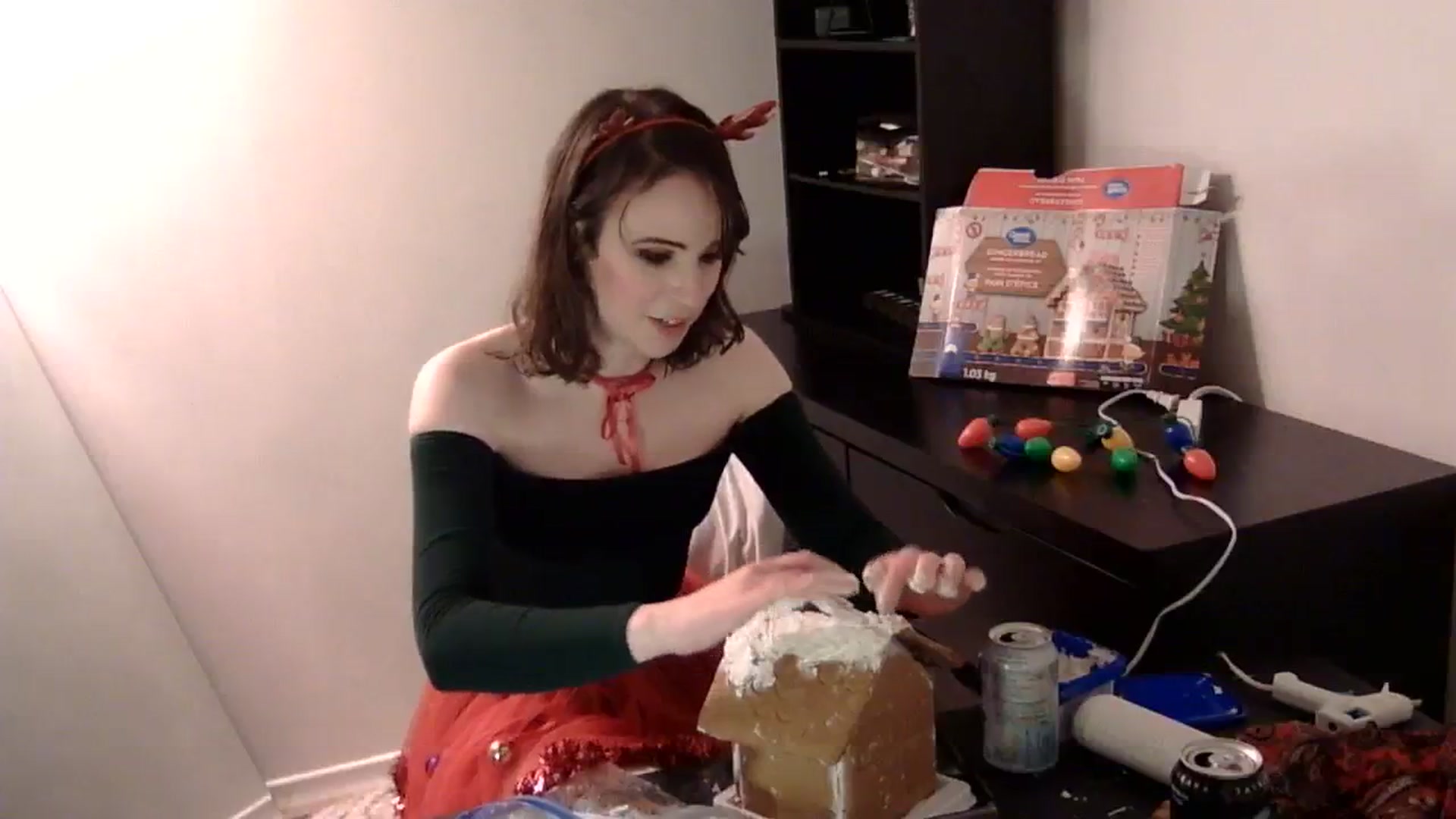Gallery image thumbnail from antidreamgirl's myfreecams stream on, 12/26/2023, 03:21 image 17 of 20