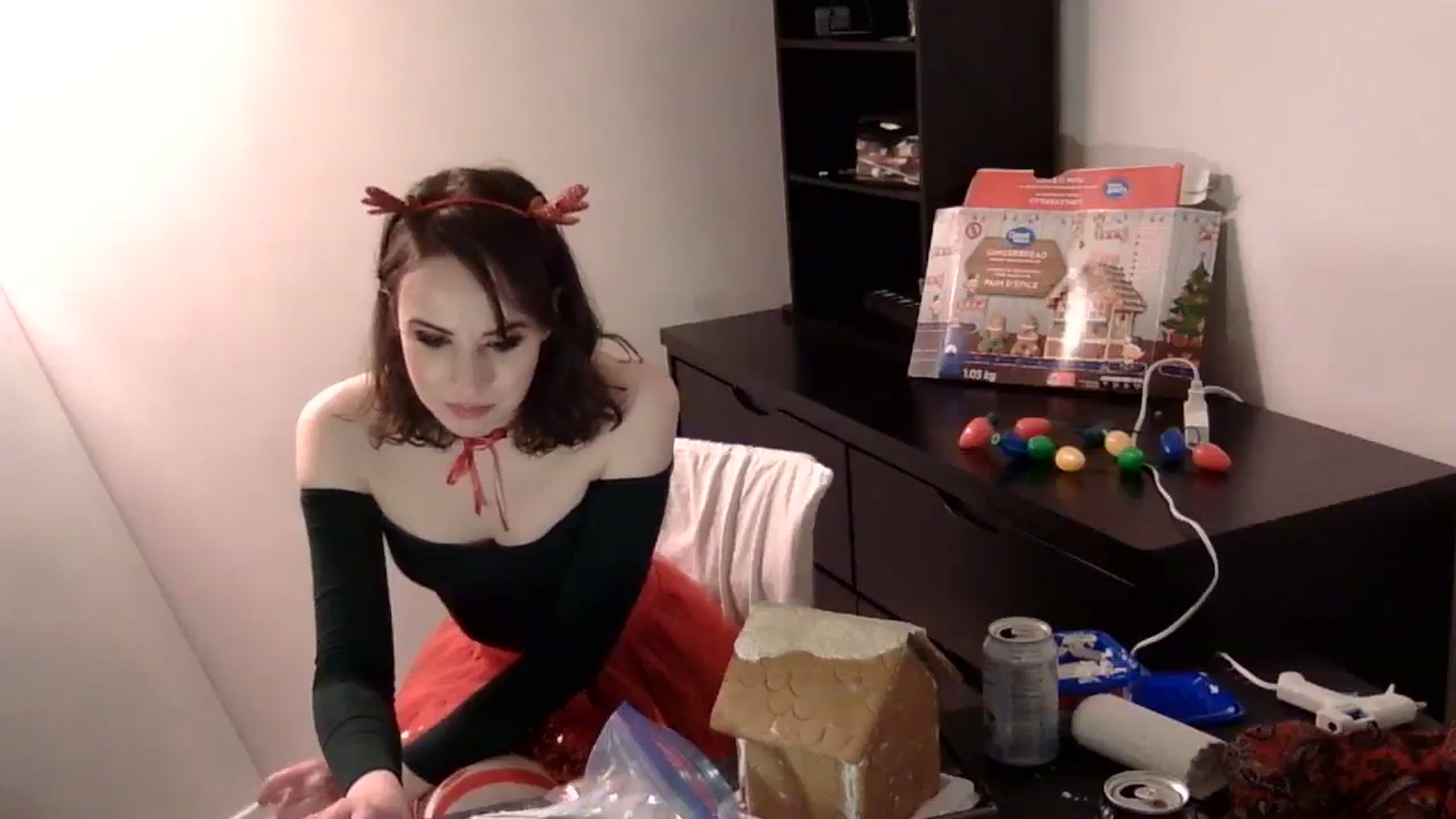 Gallery image thumbnail from antidreamgirl's myfreecams stream on, 12/26/2023, 03:21 image 13 of 20