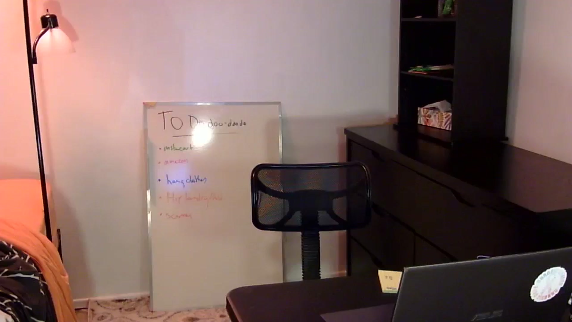 Gallery image thumbnail from antidreamgirl's myfreecams stream on, 01/11/2024, 15:58 image 16 of 20