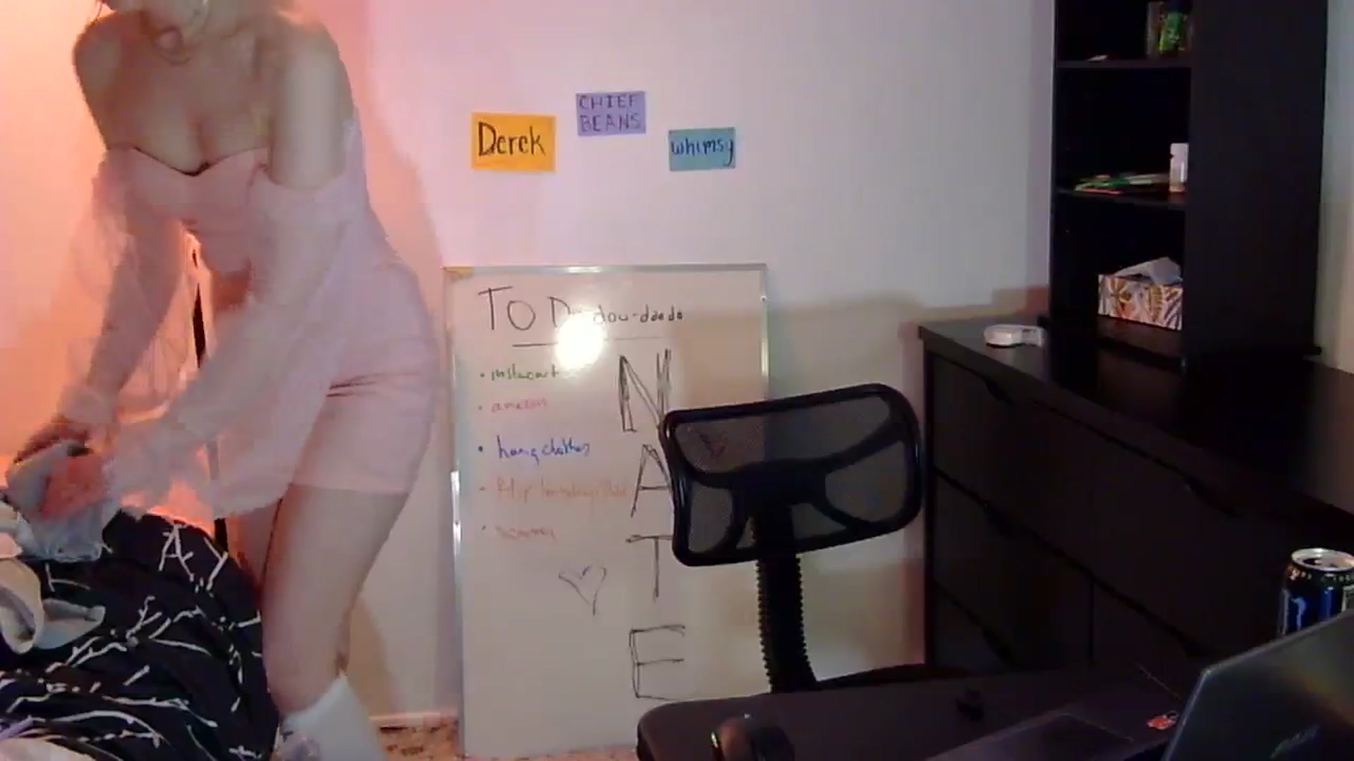 Gallery image thumbnail from antidreamgirl's myfreecams stream on, 01/11/2024, 19:55 image 5 of 20