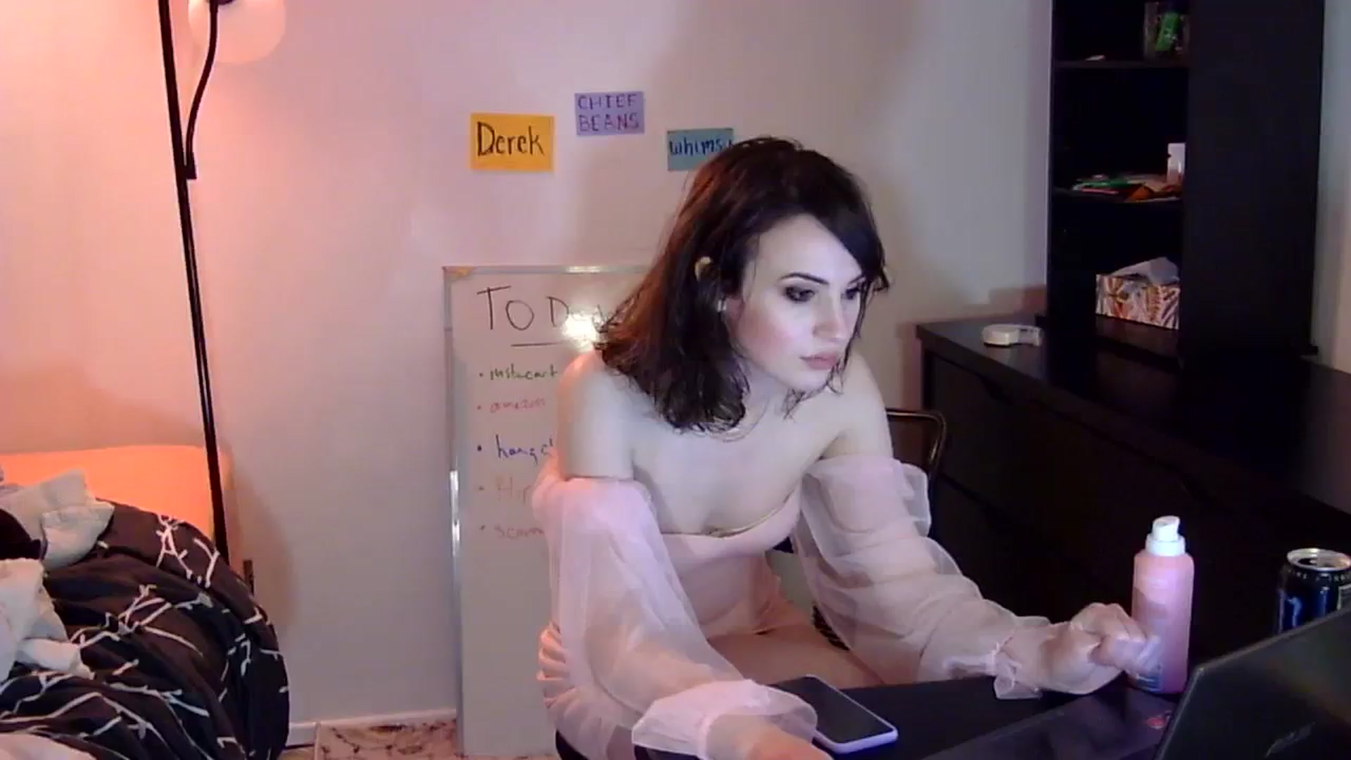 Gallery image thumbnail from antidreamgirl's myfreecams stream on, 01/11/2024, 19:55 image 8 of 20