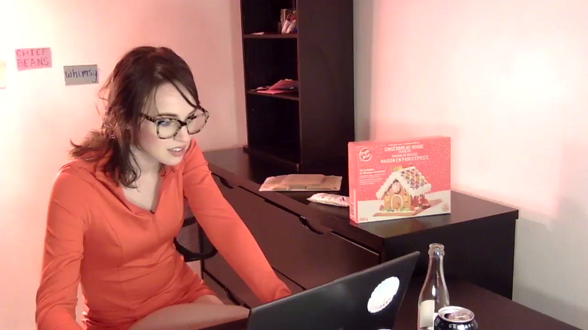Gallery image thumbnail from antidreamgirl's myfreecams stream on, 01/14/2024, 08:39 image 8 of 20