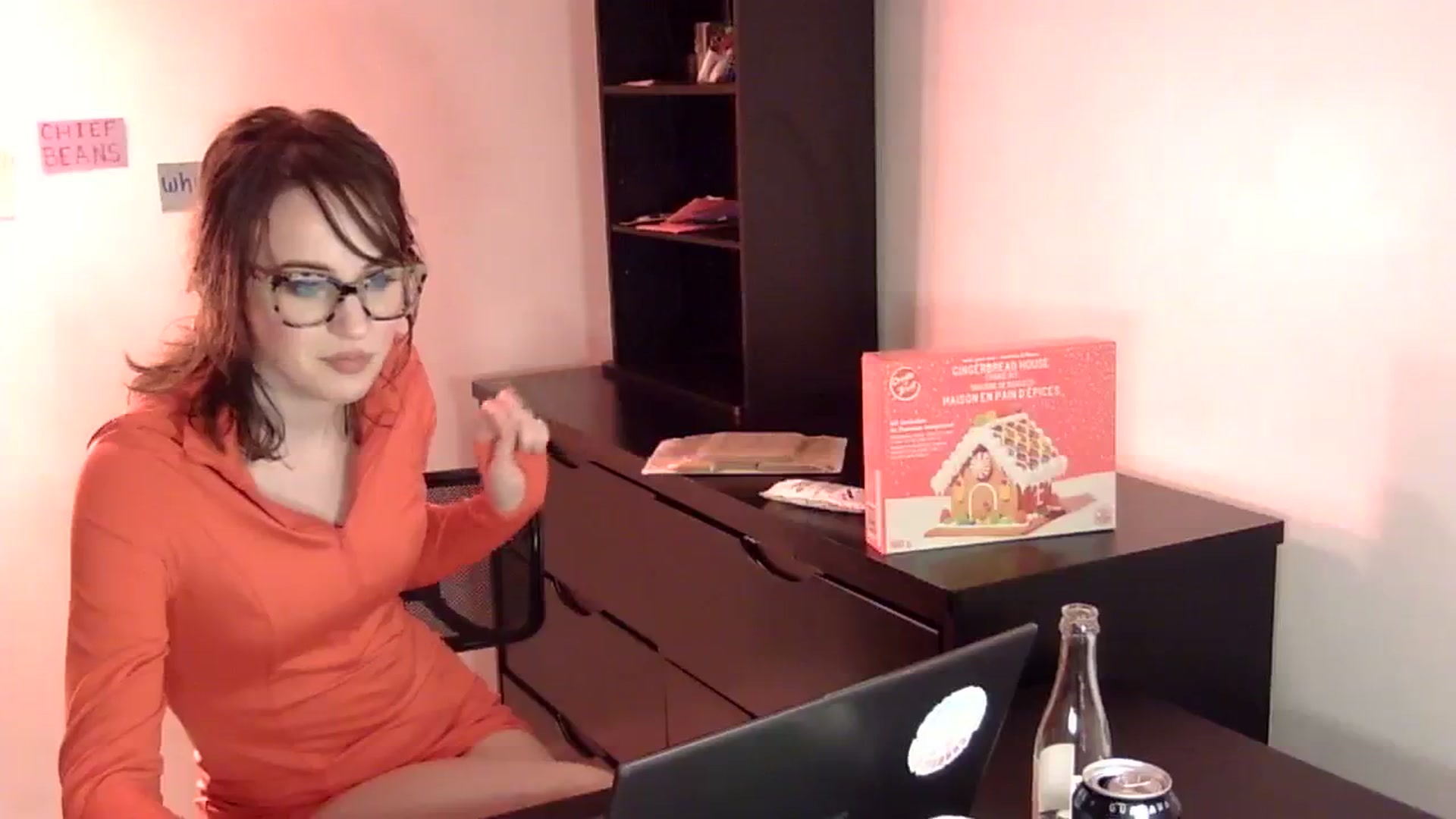 Gallery image thumbnail from antidreamgirl's myfreecams stream on, 01/14/2024, 08:39 image 9 of 20