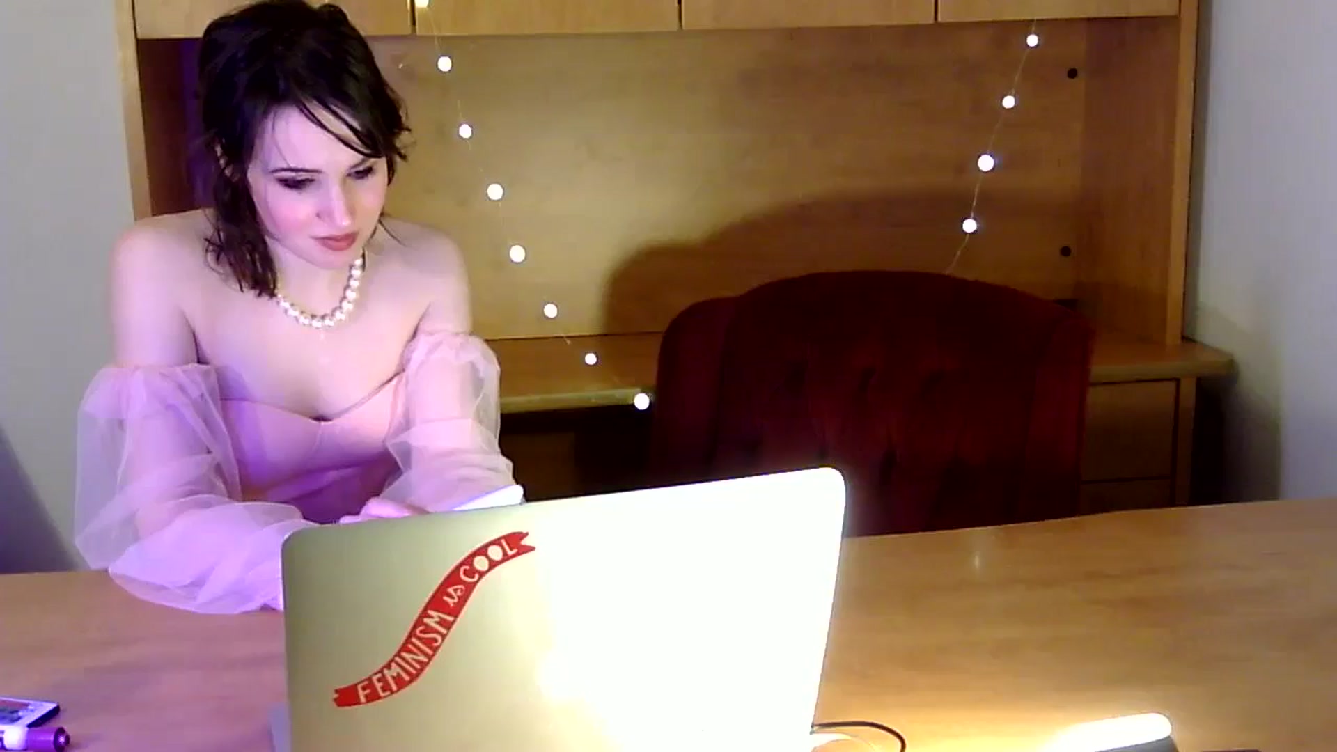 Gallery image thumbnail from antidreamgirl's myfreecams stream on, 02/15/2024, 09:47 image 5 of 20