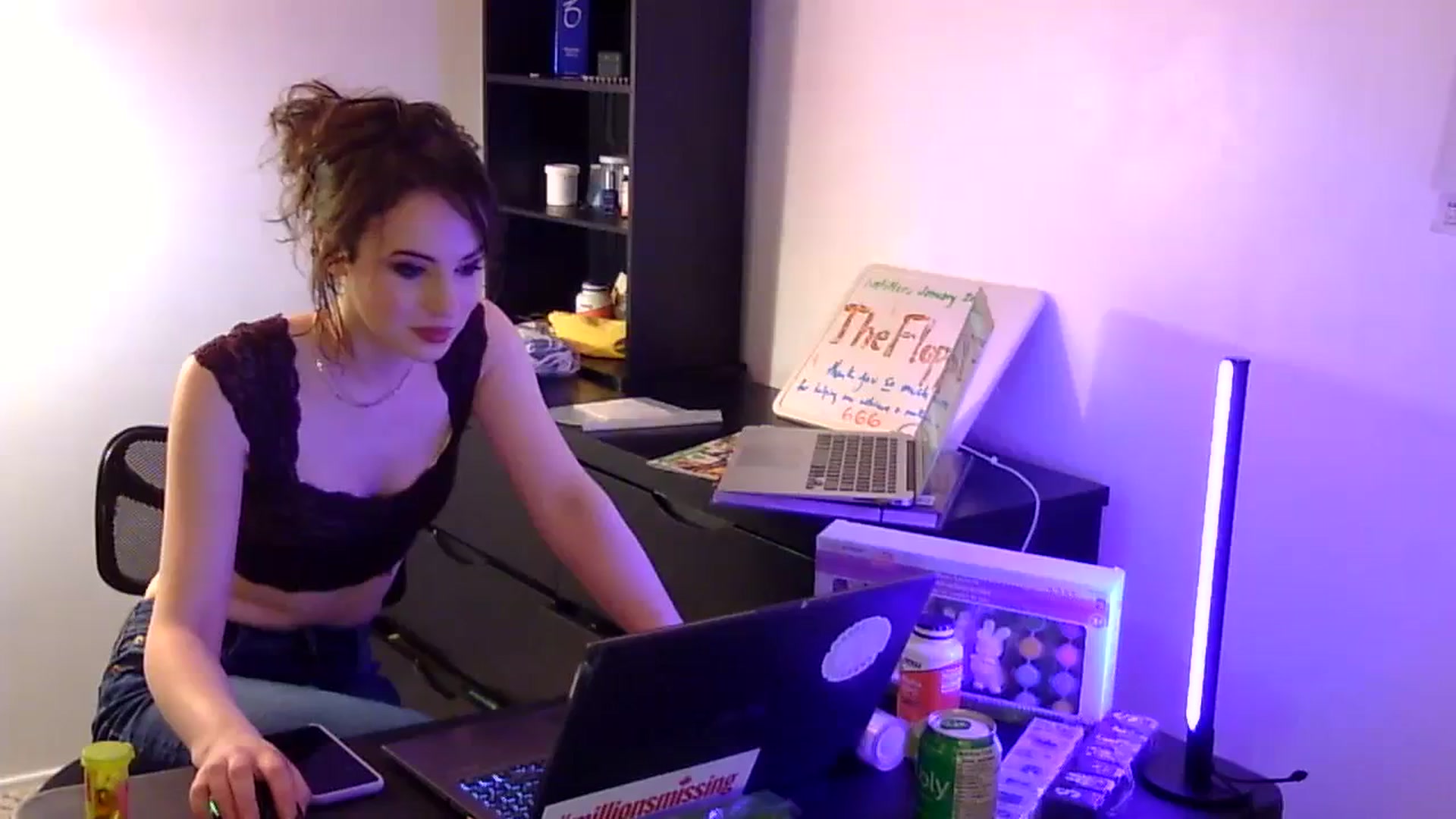 Gallery image thumbnail from antidreamgirl's myfreecams stream on, 02/22/2024, 05:21 image 4 of 20