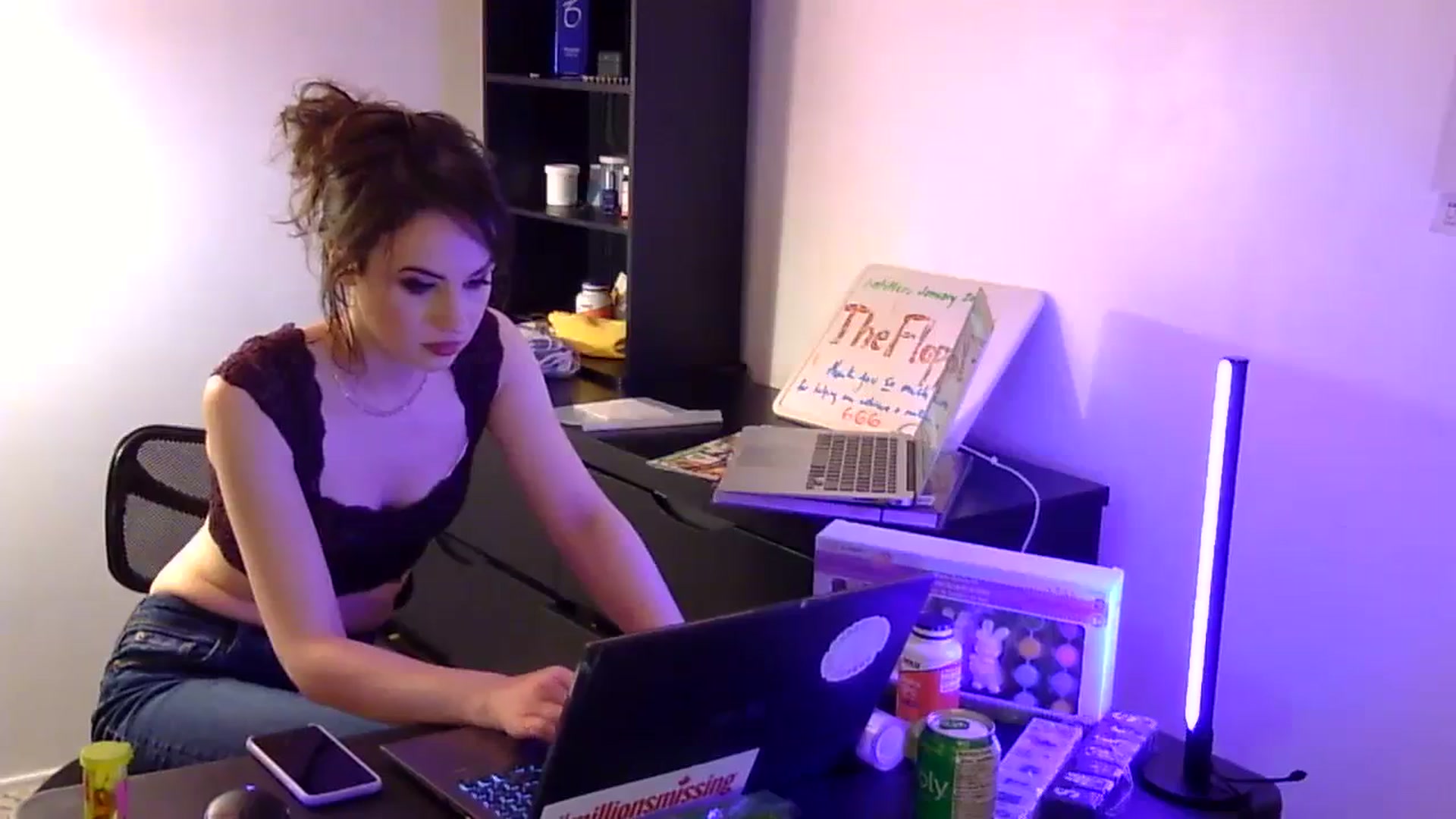 Gallery image thumbnail from antidreamgirl's myfreecams stream on, 02/22/2024, 05:21 image 3 of 20