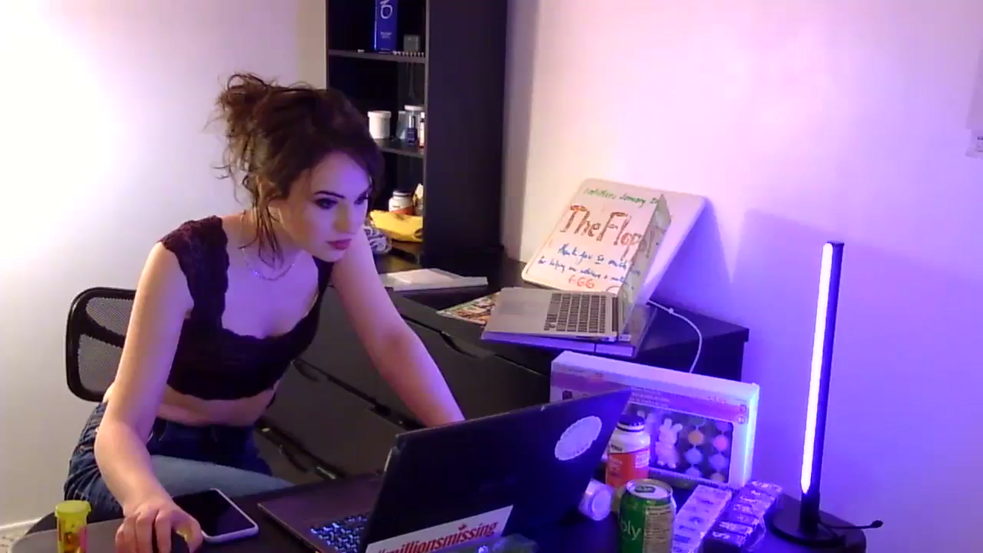 Gallery image thumbnail from antidreamgirl's myfreecams stream on, 02/22/2024, 05:21 image 5 of 20