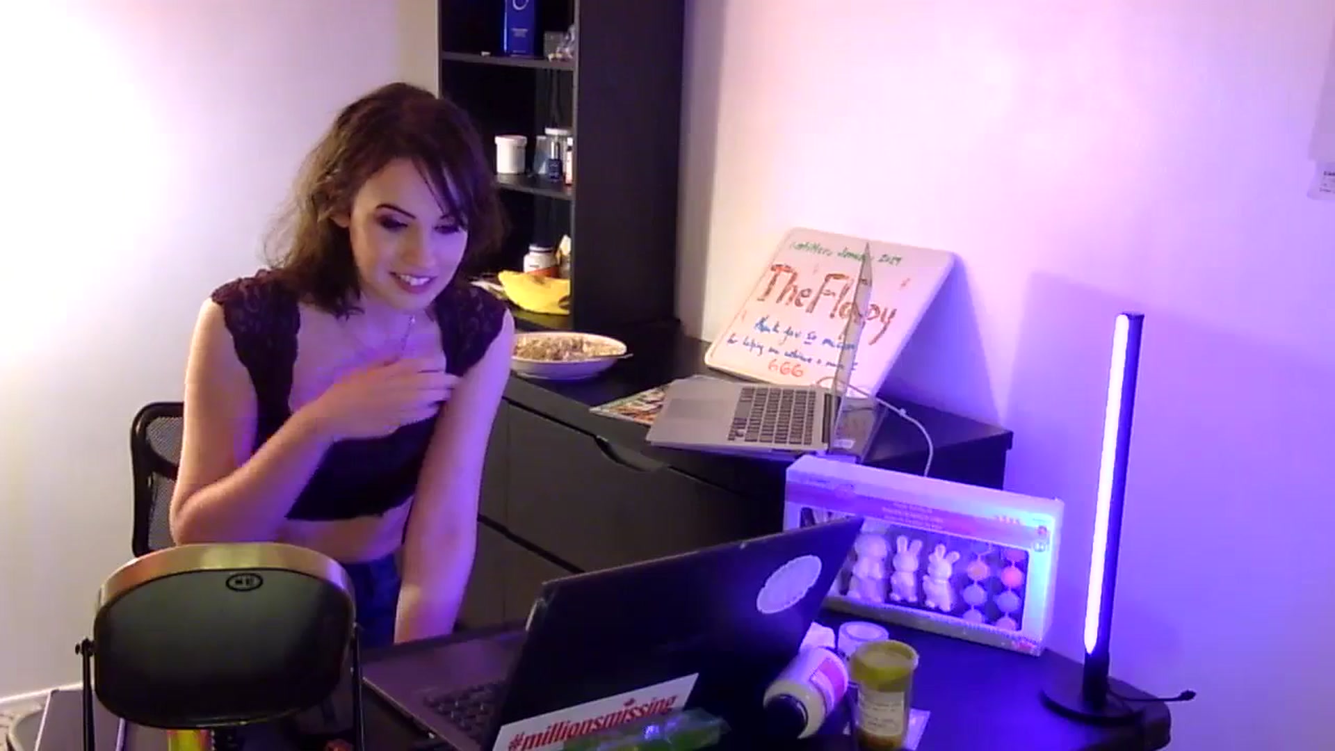 Gallery image thumbnail from antidreamgirl's myfreecams stream on, 02/22/2024, 07:54 image 18 of 20