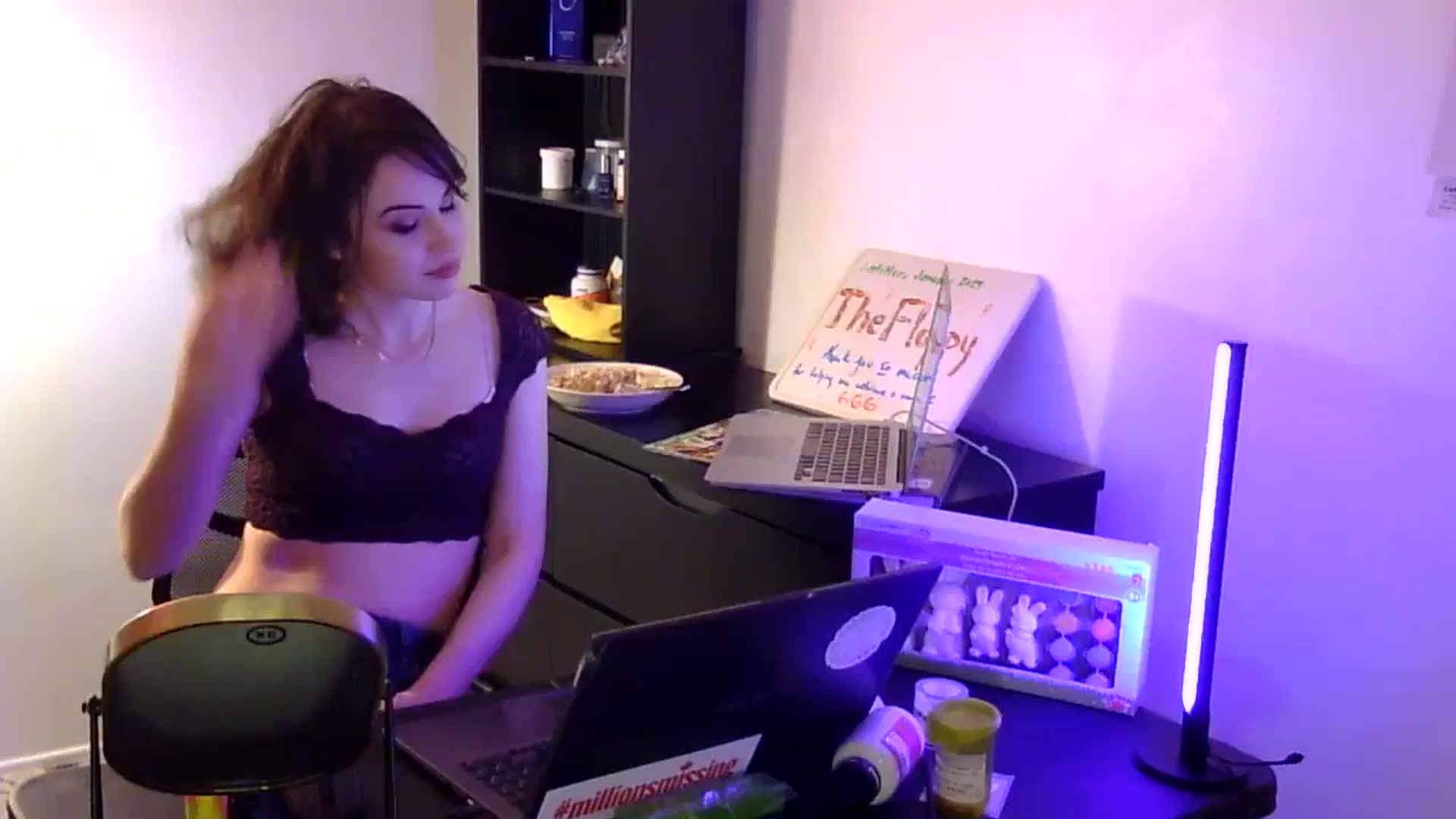 Gallery image thumbnail from antidreamgirl's myfreecams stream on, 02/22/2024, 07:54 image 12 of 20