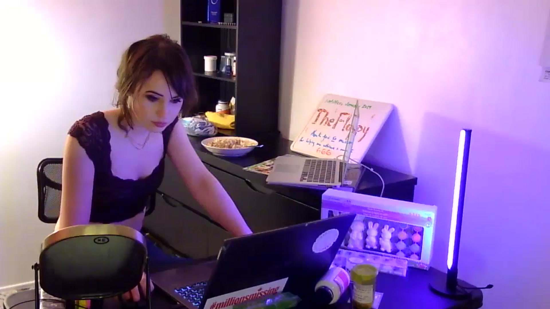 Gallery image thumbnail from antidreamgirl's myfreecams stream on, 02/22/2024, 07:54 image 10 of 20